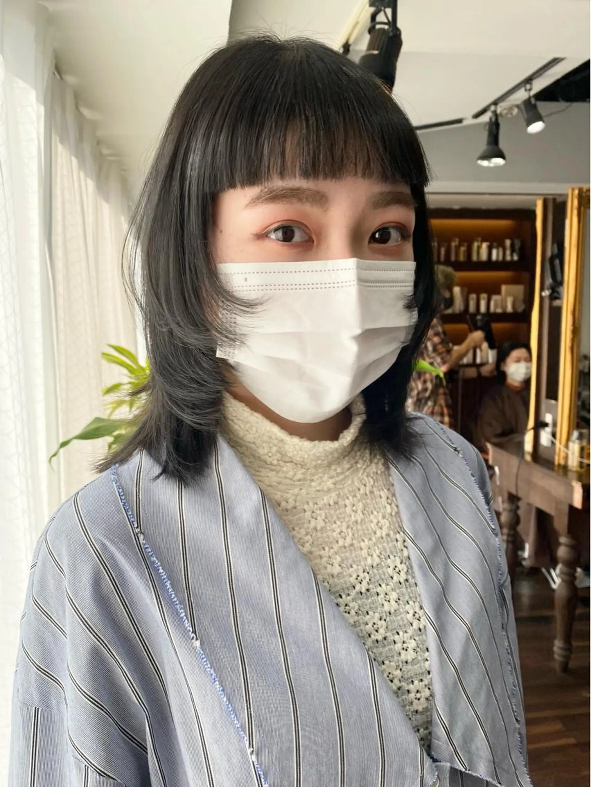 ミディアム カラー ヘアアレンジ 黒髪 ブルーカラー ブルーブラック 顔周りカット 髪質改善 カット ヘアカラー トリートメント レイヤーカット×髪質 改善🇰🇷シオリのヘアスタイル