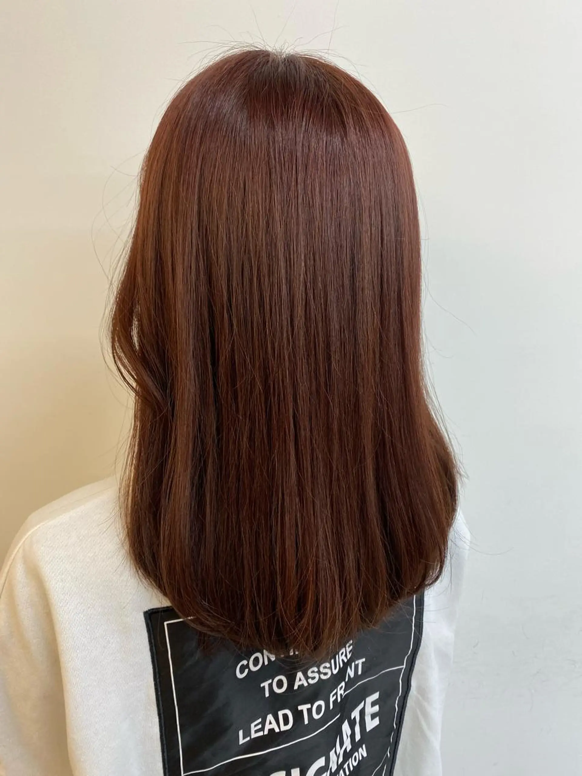 カラー ブラウンカラー ピンクカラー 上田 エミのヘアスタイル