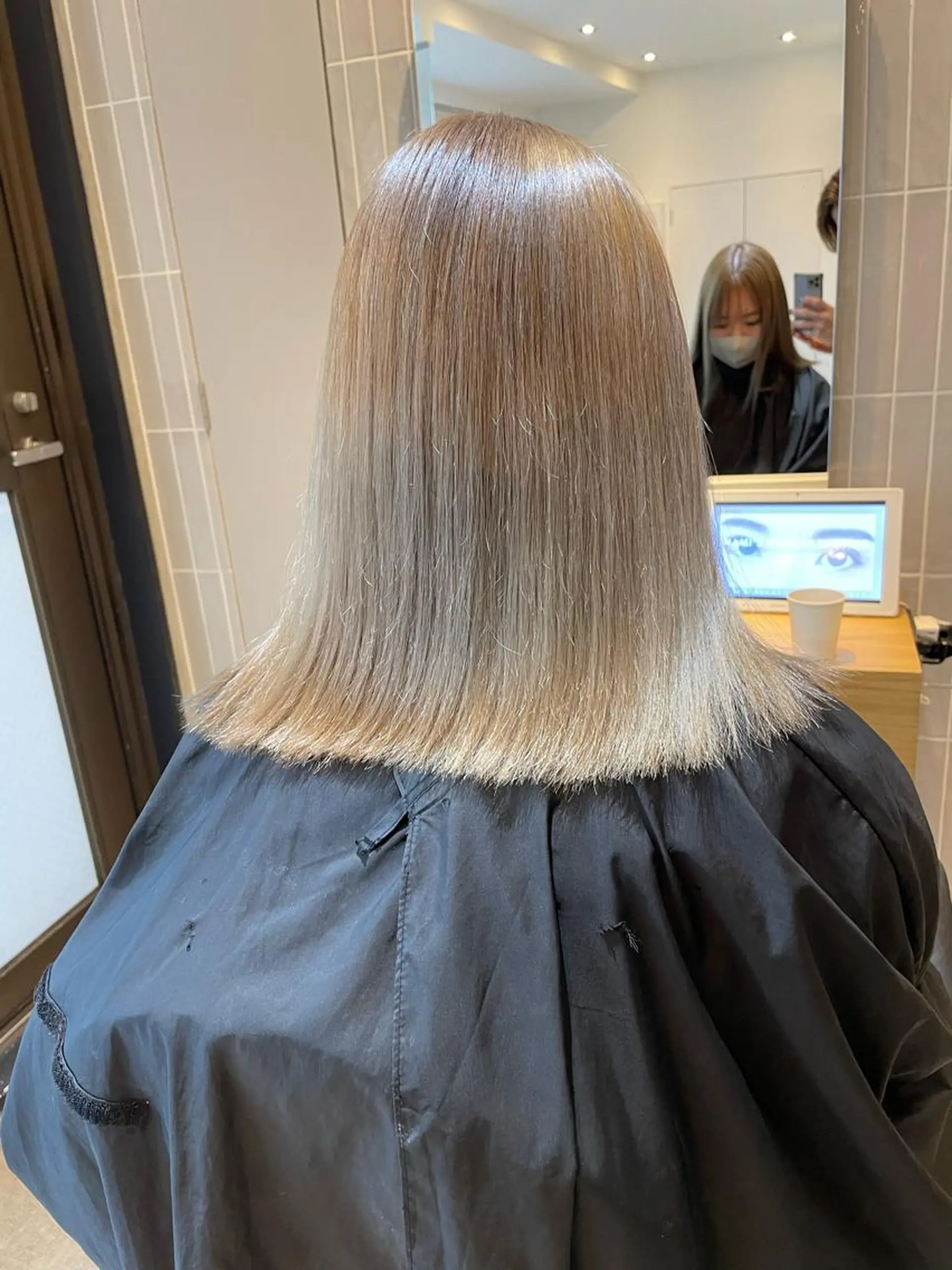 ミディアム 複雑履歴に対応ブリー チ無しダブルカラーのヘアスタイル