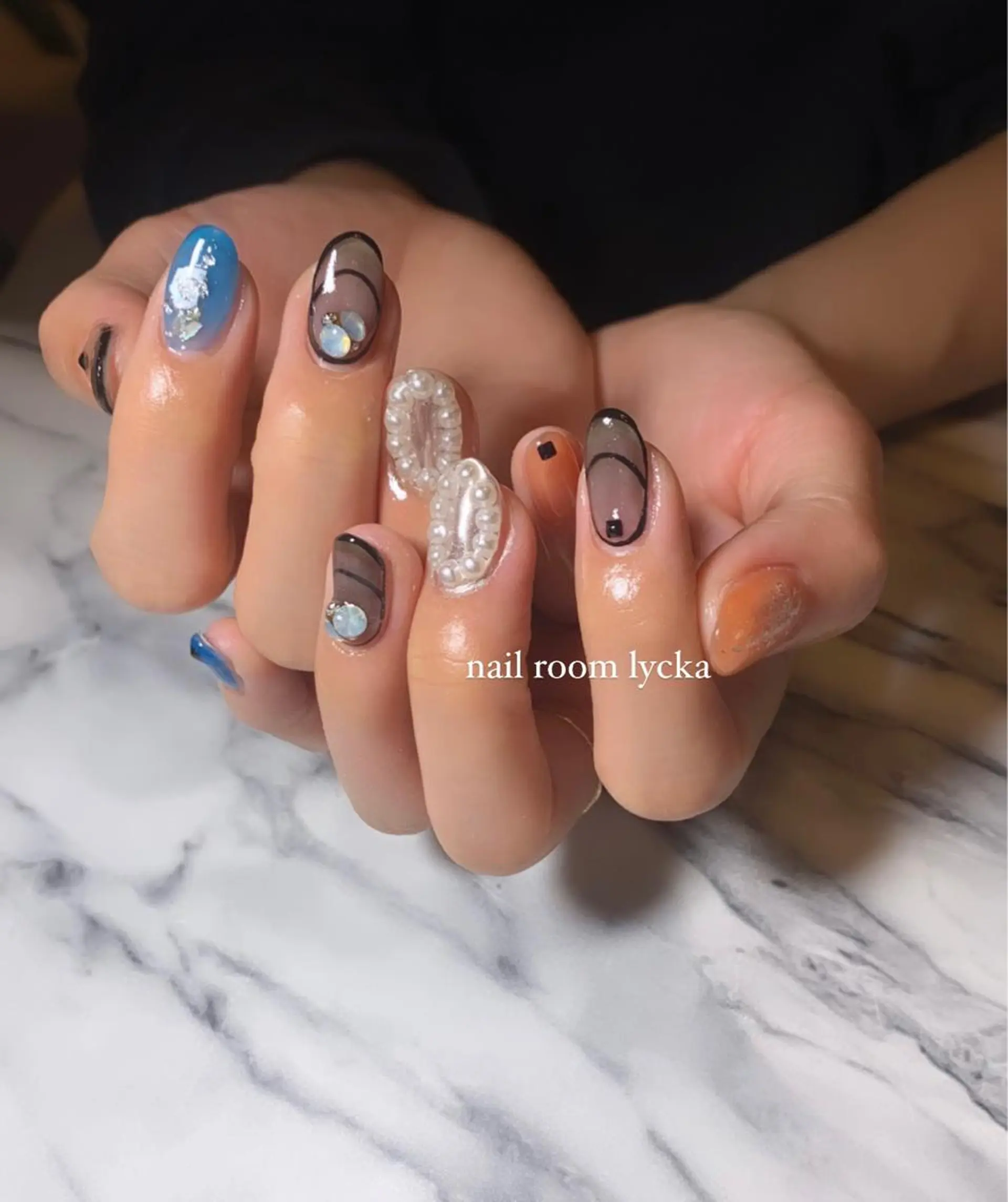 ネイル ﾈｲﾙﾙｰﾑﾘｯｶ 𝐦𝐚𝐲𝐮のネイルデザイン