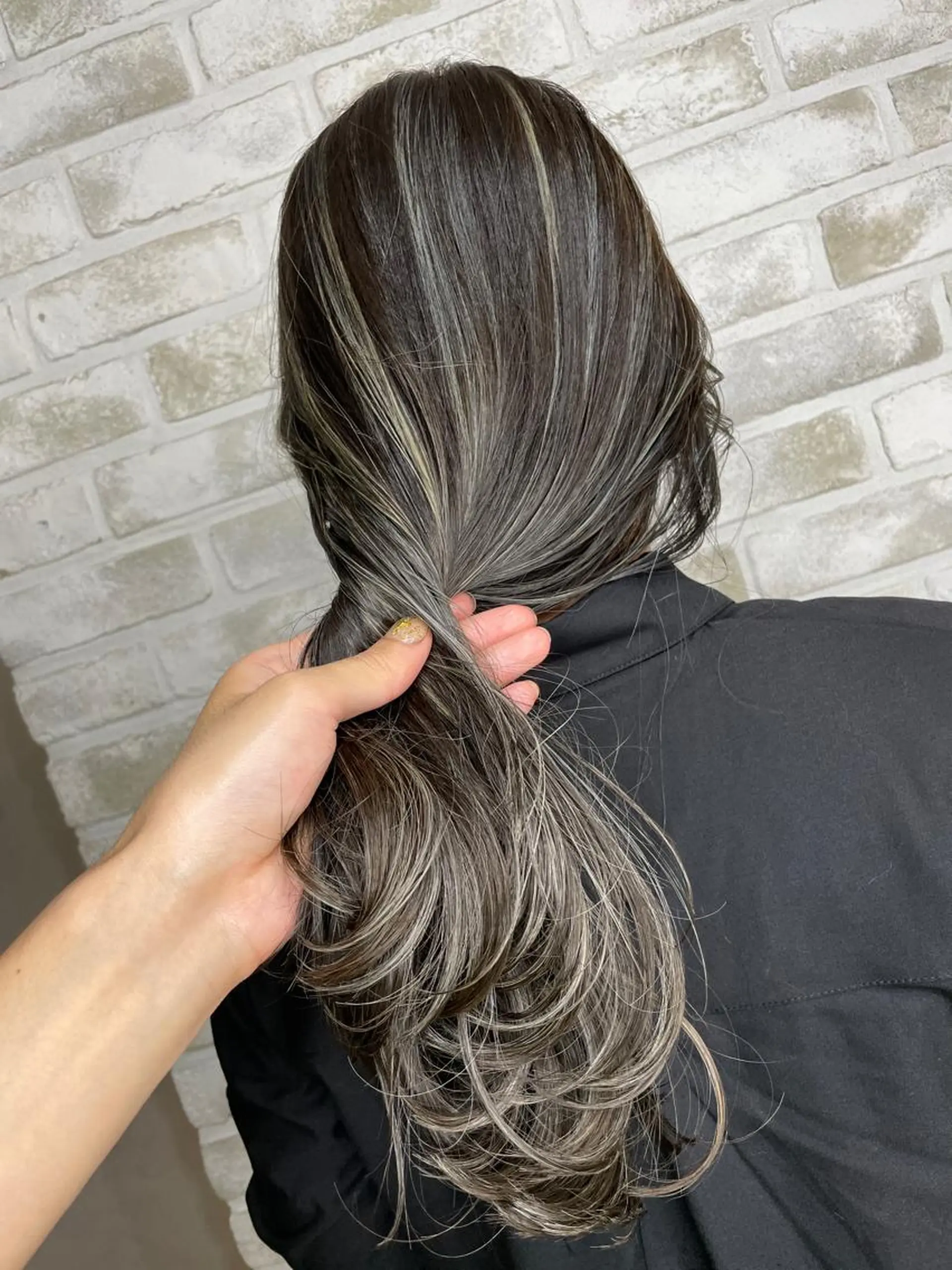 ロング カラー ハイライトカラー ハイライト カット ヘアカラー トリートメント takumi Hのヘアスタイル