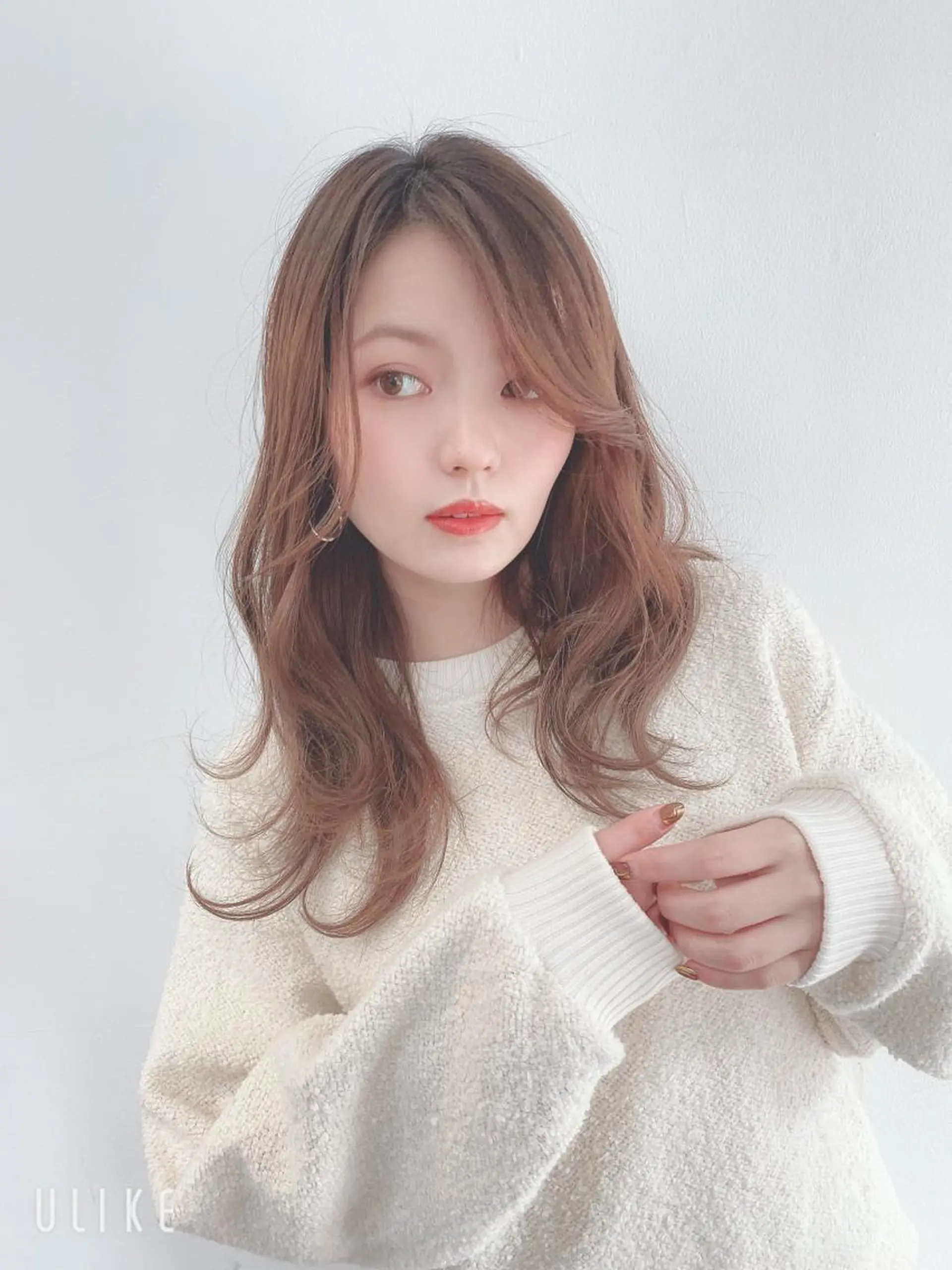 セミロング 山本翔一郎 韓国顔周りレイヤーのヘアスタイル