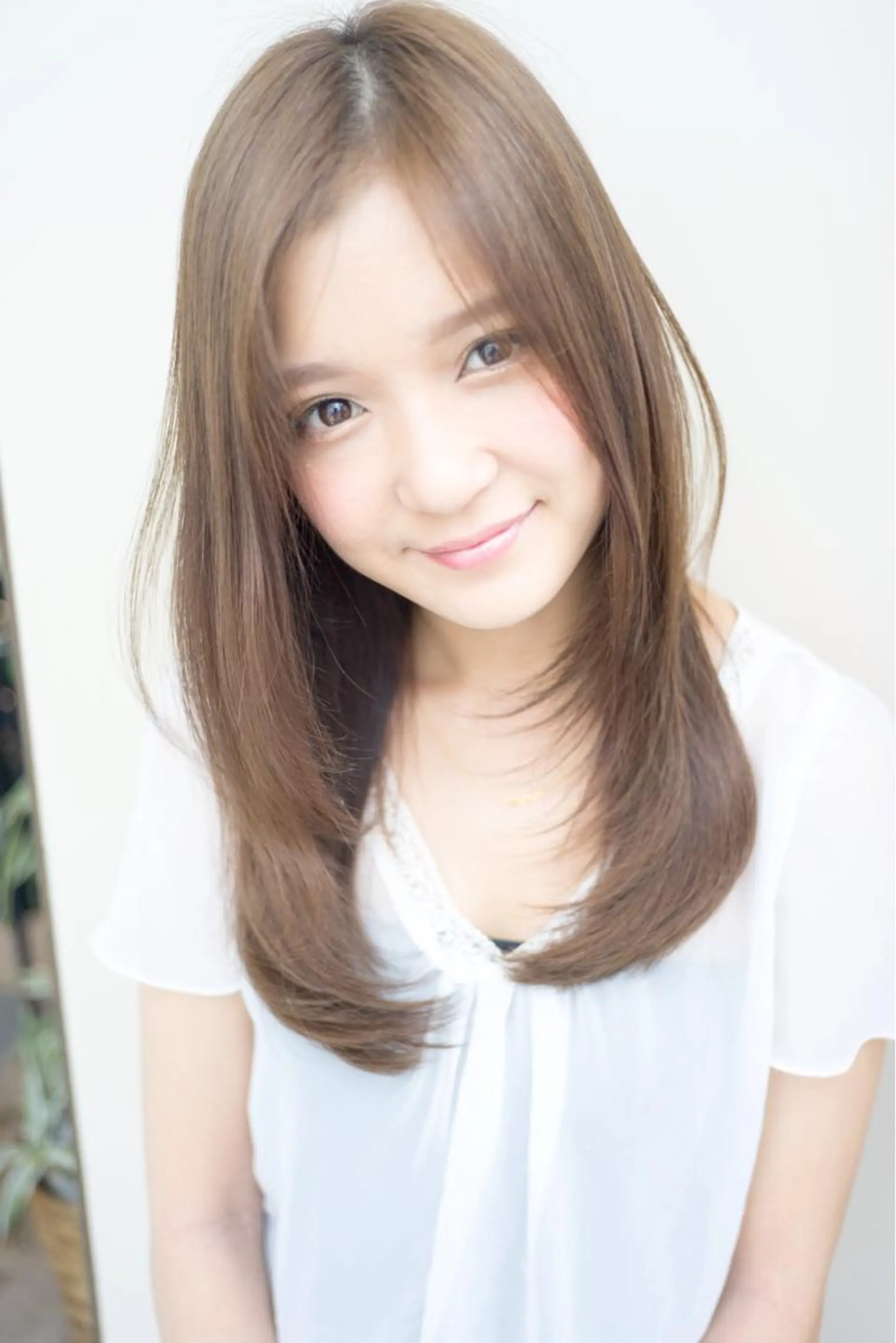 ロング おしゃれ染めで白髪を 染める/山口玲緒奈のヘアスタイル