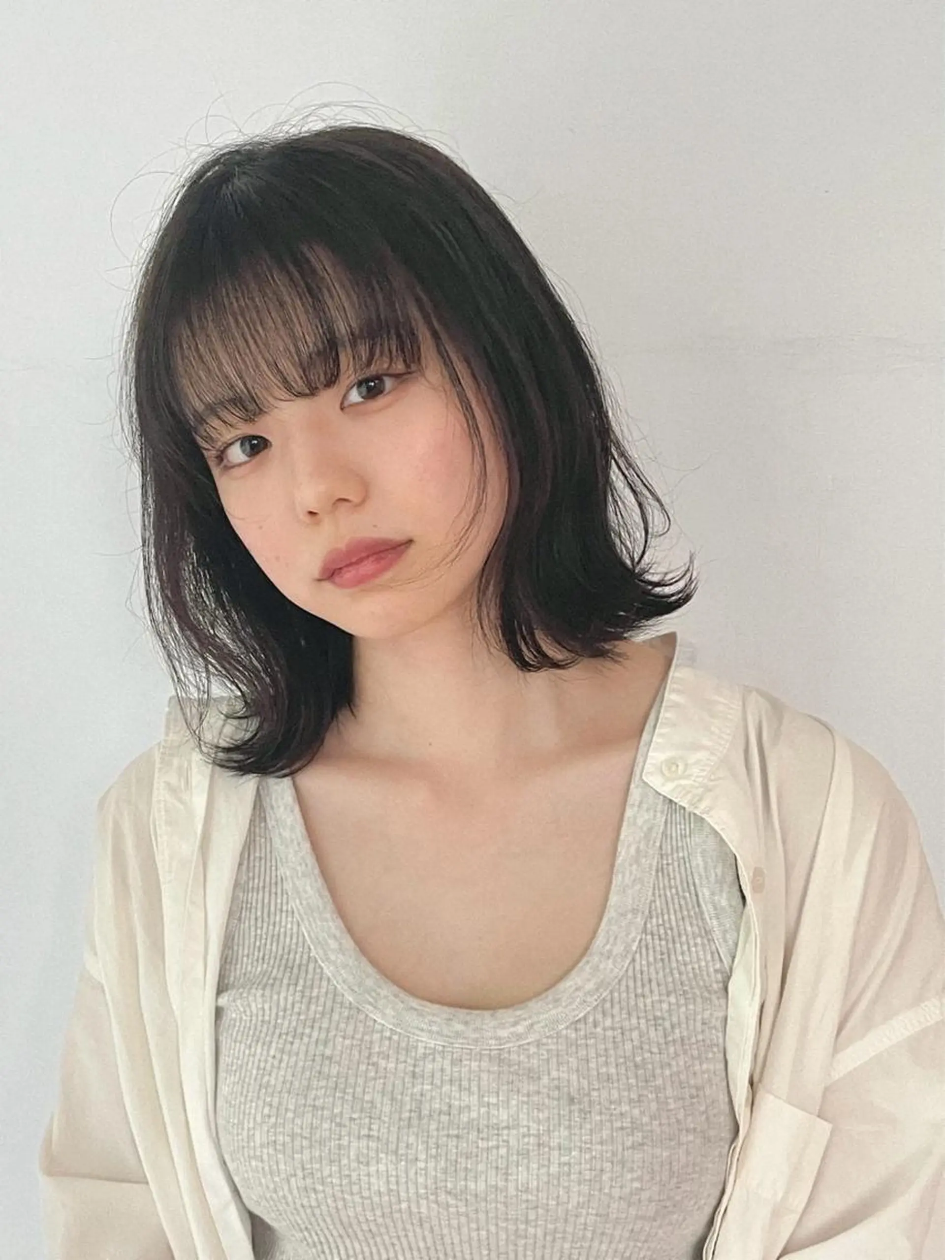 ミディアム トリートメント 小顔矯正/レイヤー 透明感カラー✨生真のヘアスタイル