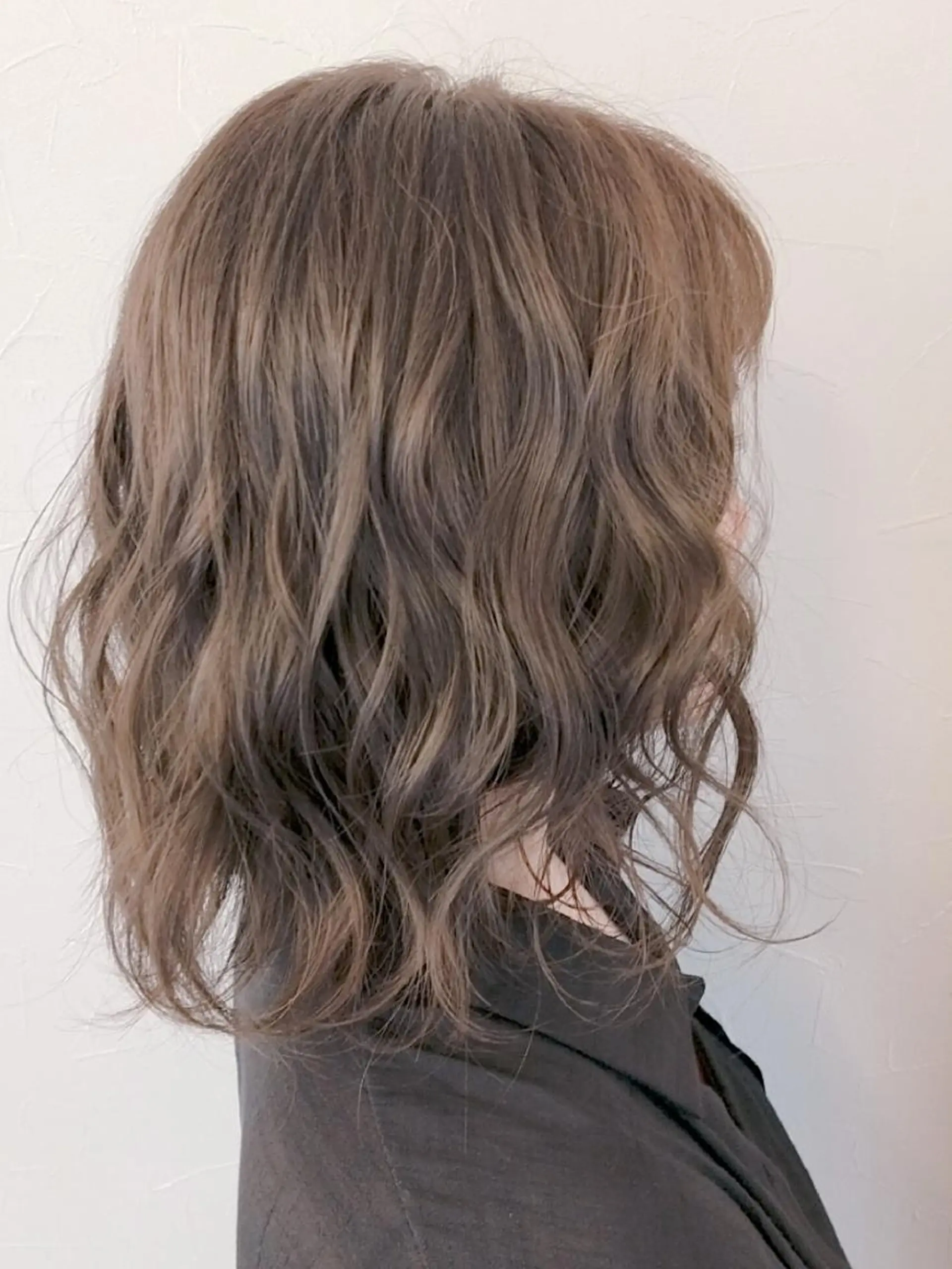 ミディアム カラー アディクシーカラー アッシュ バレイヤージュ ベージュカラー ブリーチ ヘアカラー デザインカラー 髪質改善Lilithのその他イメージ