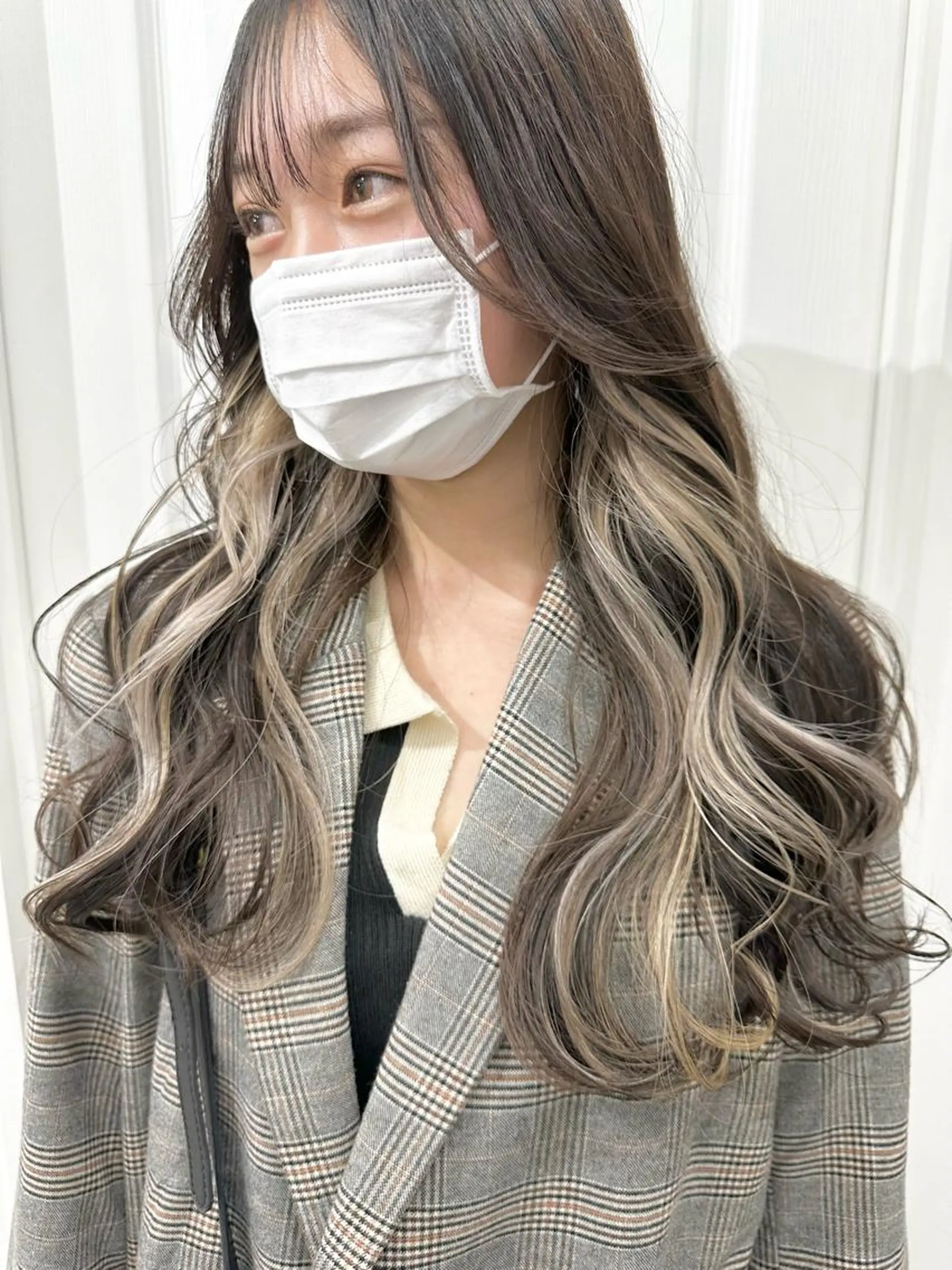 ロング カラー ヘアカラー トリートメント kai .のヘアスタイル
