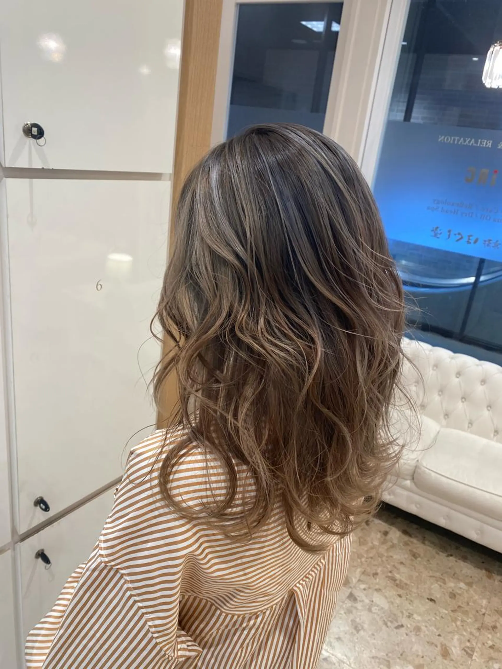 セミロング カラー パーマ ヘアアレンジ 🌿レイヤー/ブリー チ/🌿‬JINのヘアスタイル