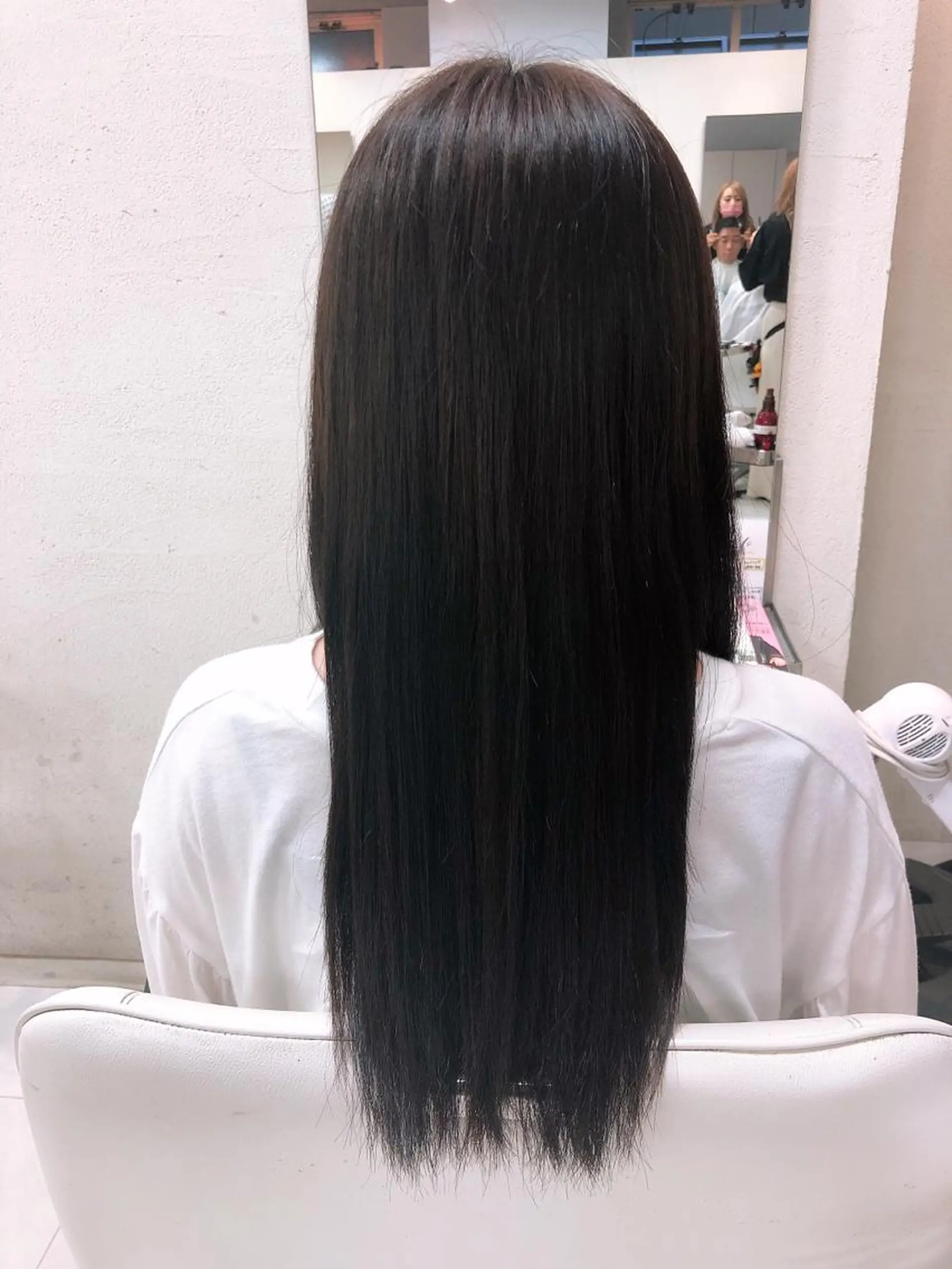 ロング ヘアカラー 阿部 美咲のヘアスタイル