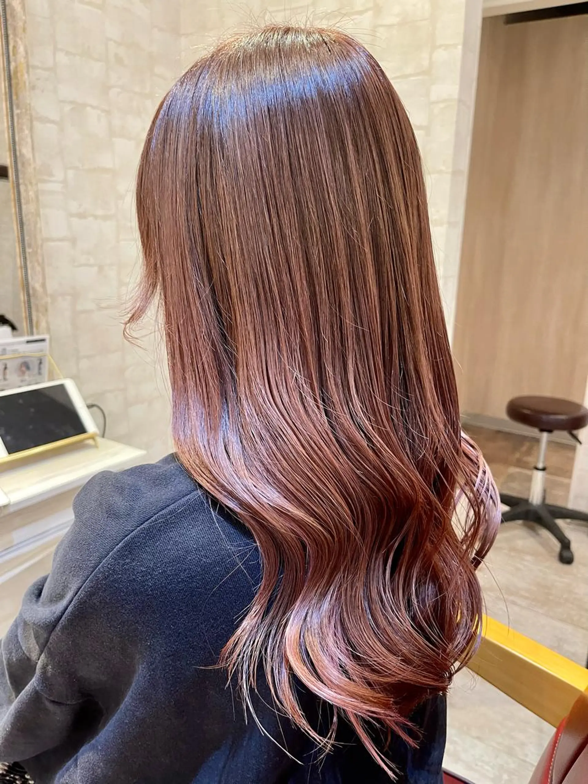 ロング 🍭透明感カラー 志賀拓海🍬🌈のヘアスタイル