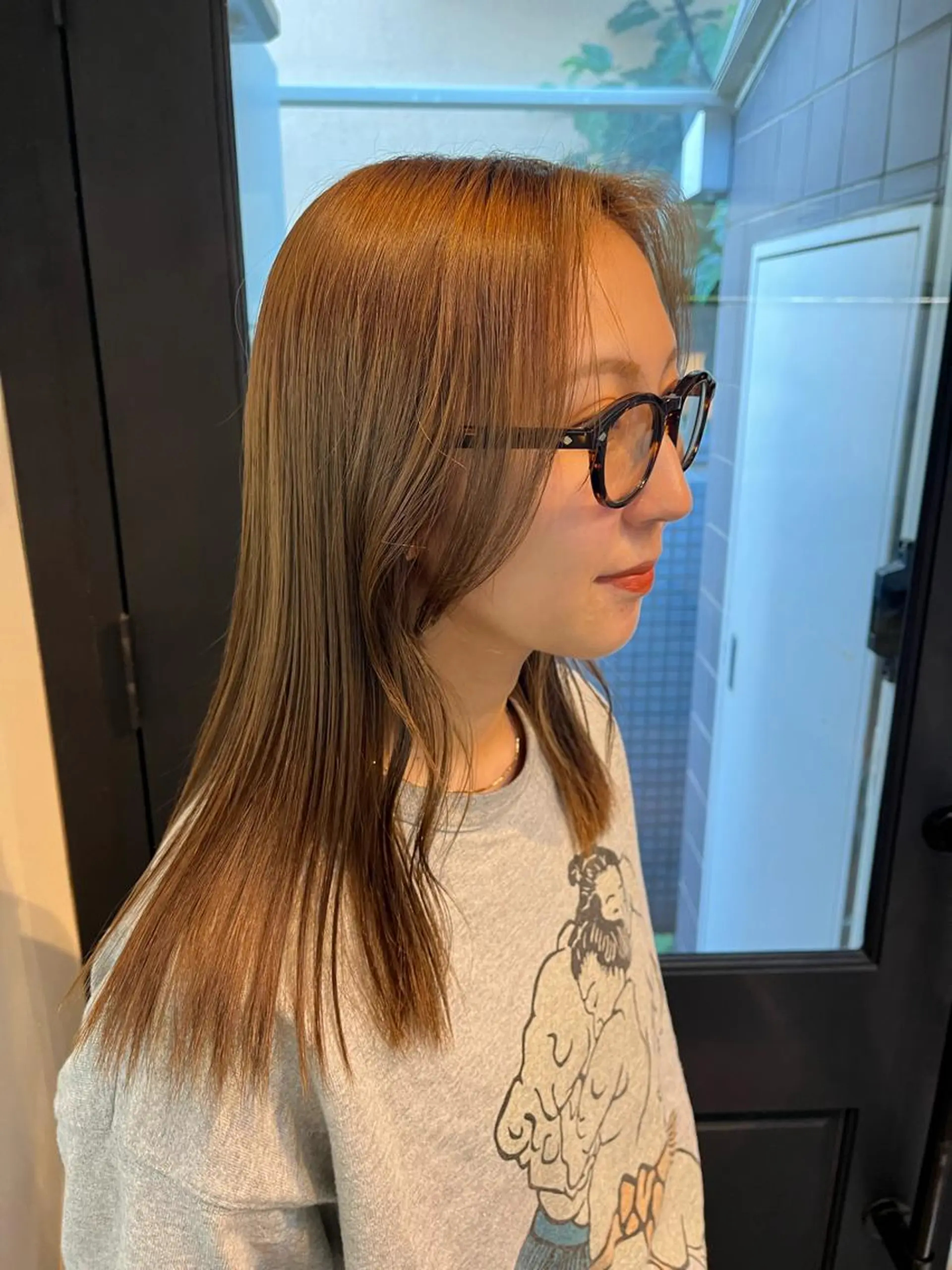 セミロング 顔まわりレイヤー レイヤーカット Airi 韓国y2k ボブパーマのヘアスタイル