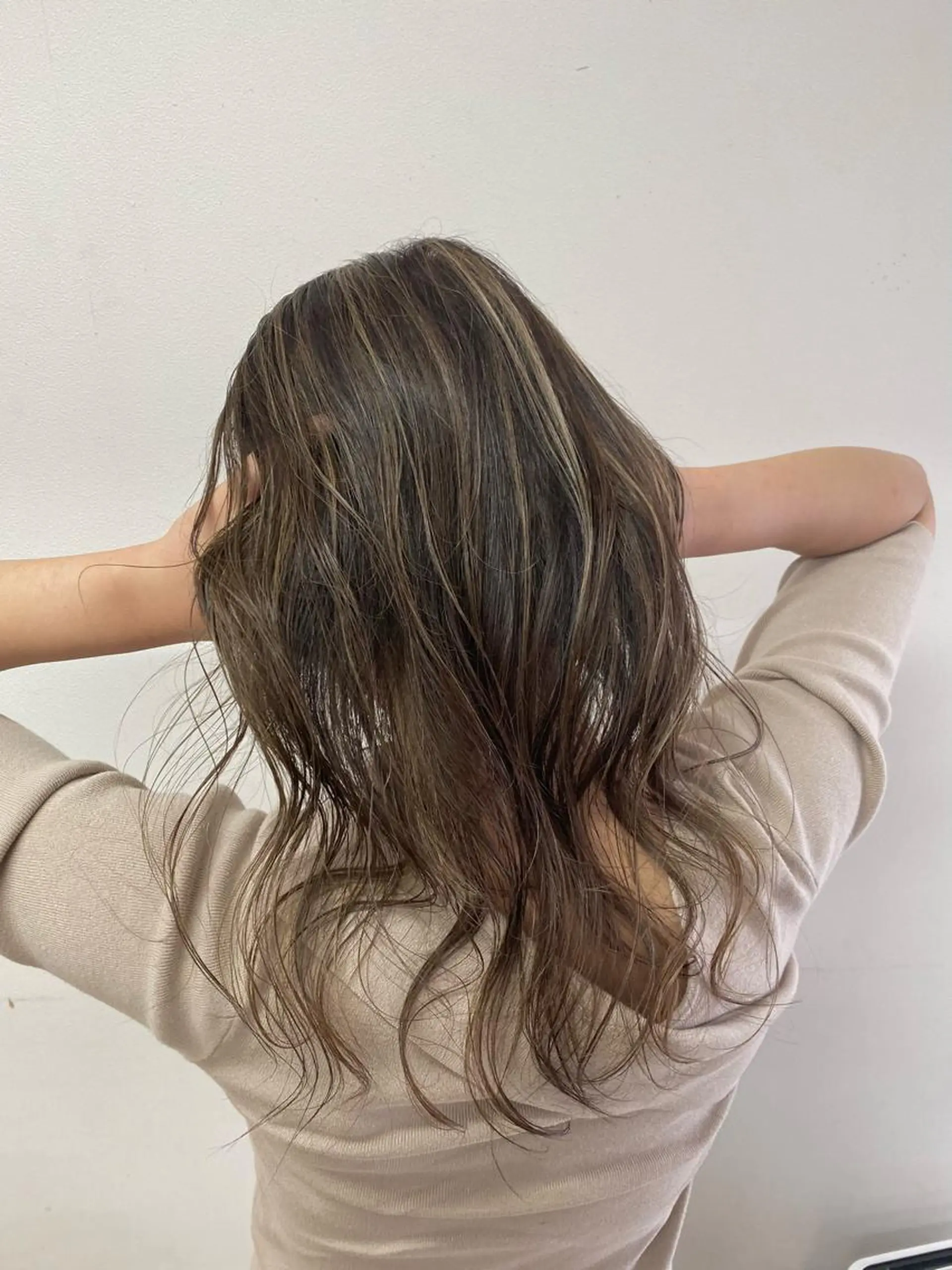 セミロング カラー AKI💛 すみれのマツエク・マツパデザイン