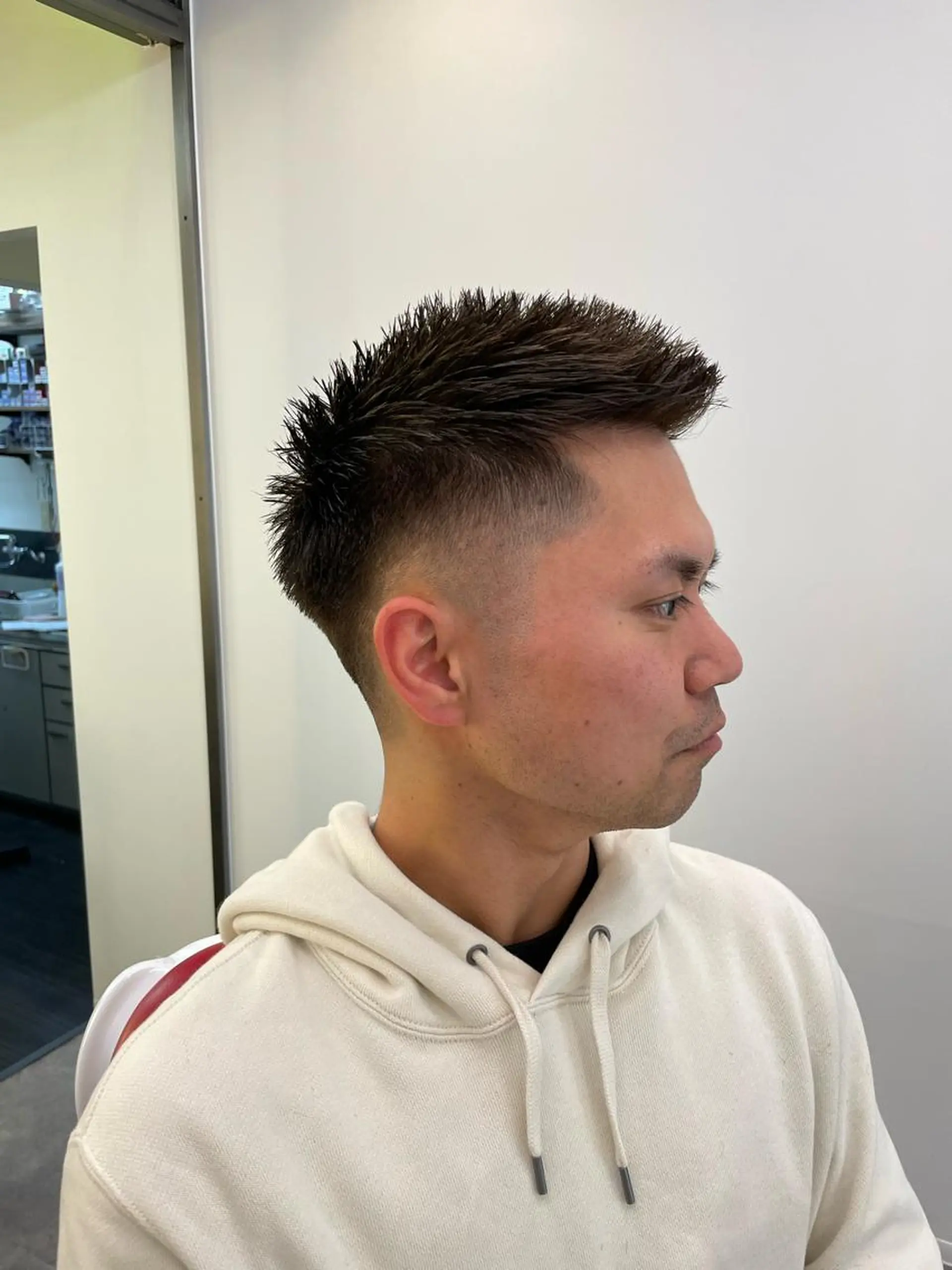 ショート 菊川 照治のヘアスタイル