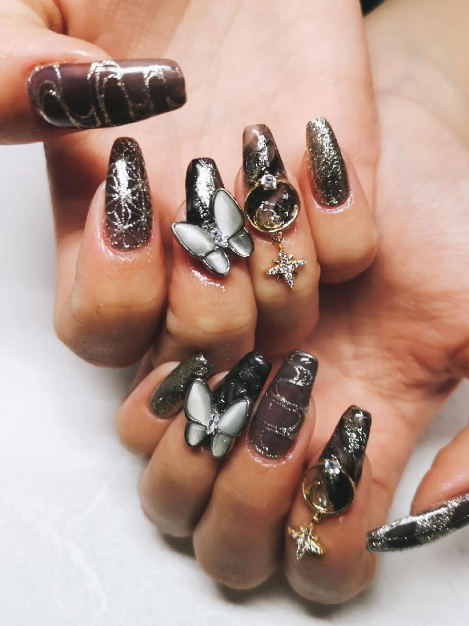 ネイル 成人式 ハンドネイル 石渡 美弥のネイルデザイン