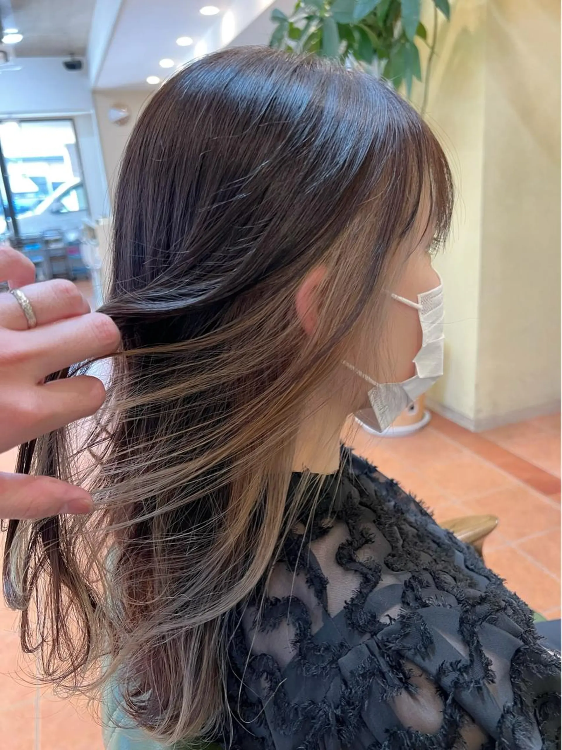 ロング カラー ヘアカラー トリートメント 石井 佑樹のヘアスタイル