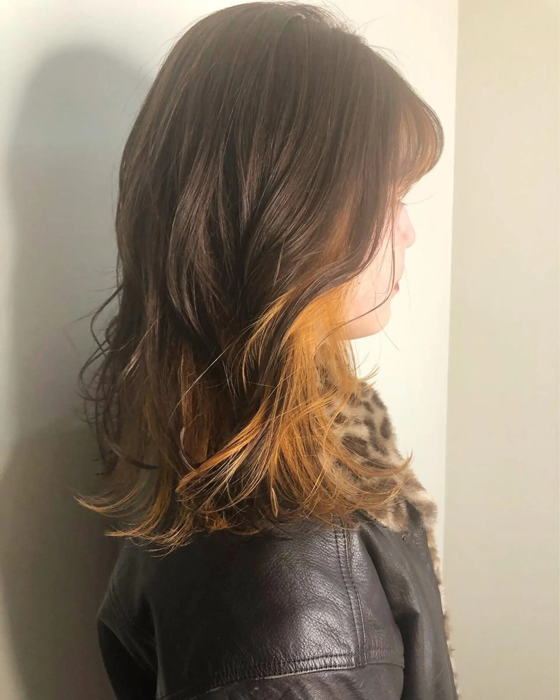 セミロング カラー インナーカラー オレンジ est hair Noel 川崎店所属・パーマ美容師 hanaのヘアスタイル