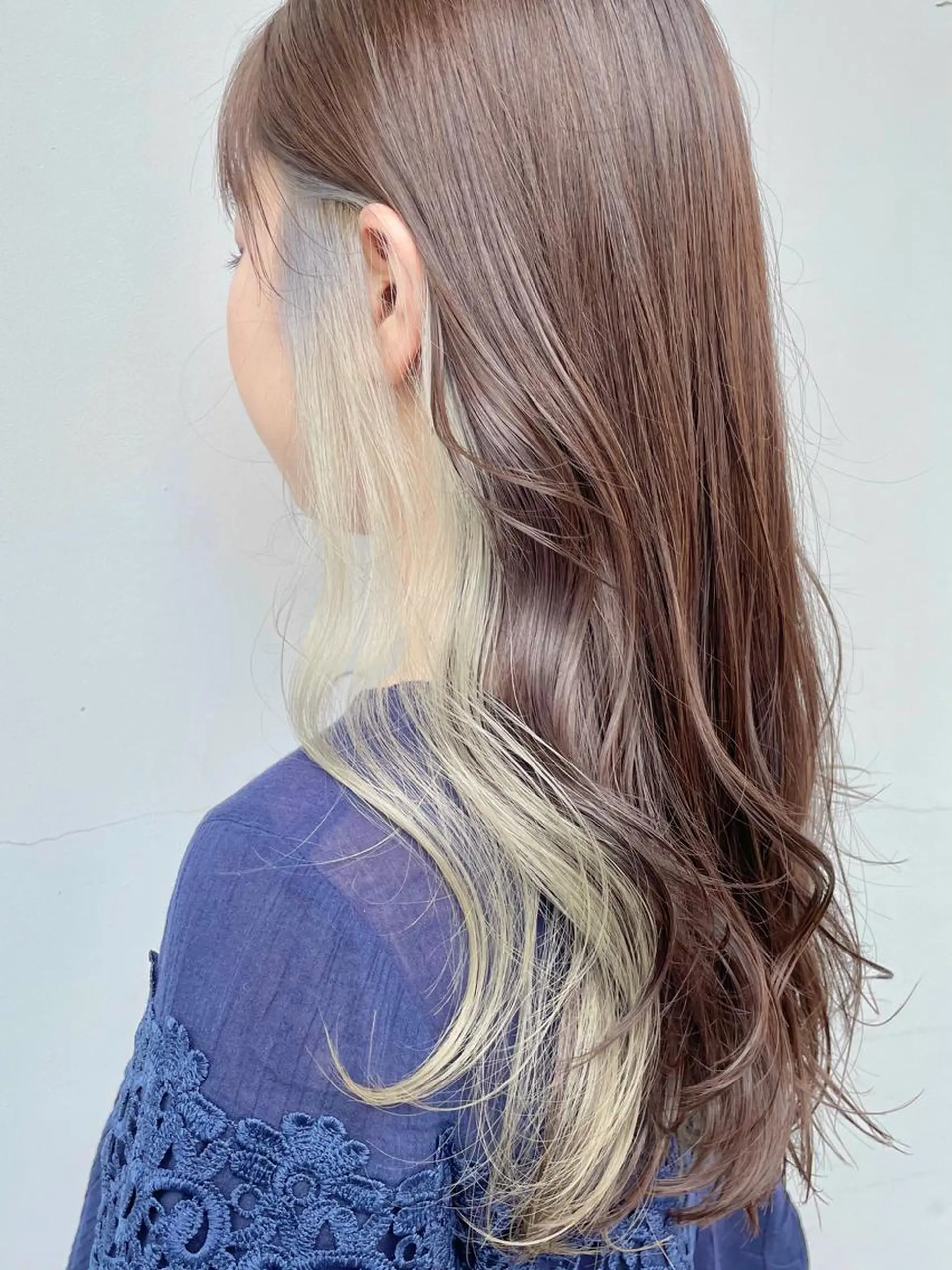 セミロング ヘアカラー トリートメント もにか🌞原宿/渋谷 🌝ブリーチカラーのヘアスタイル