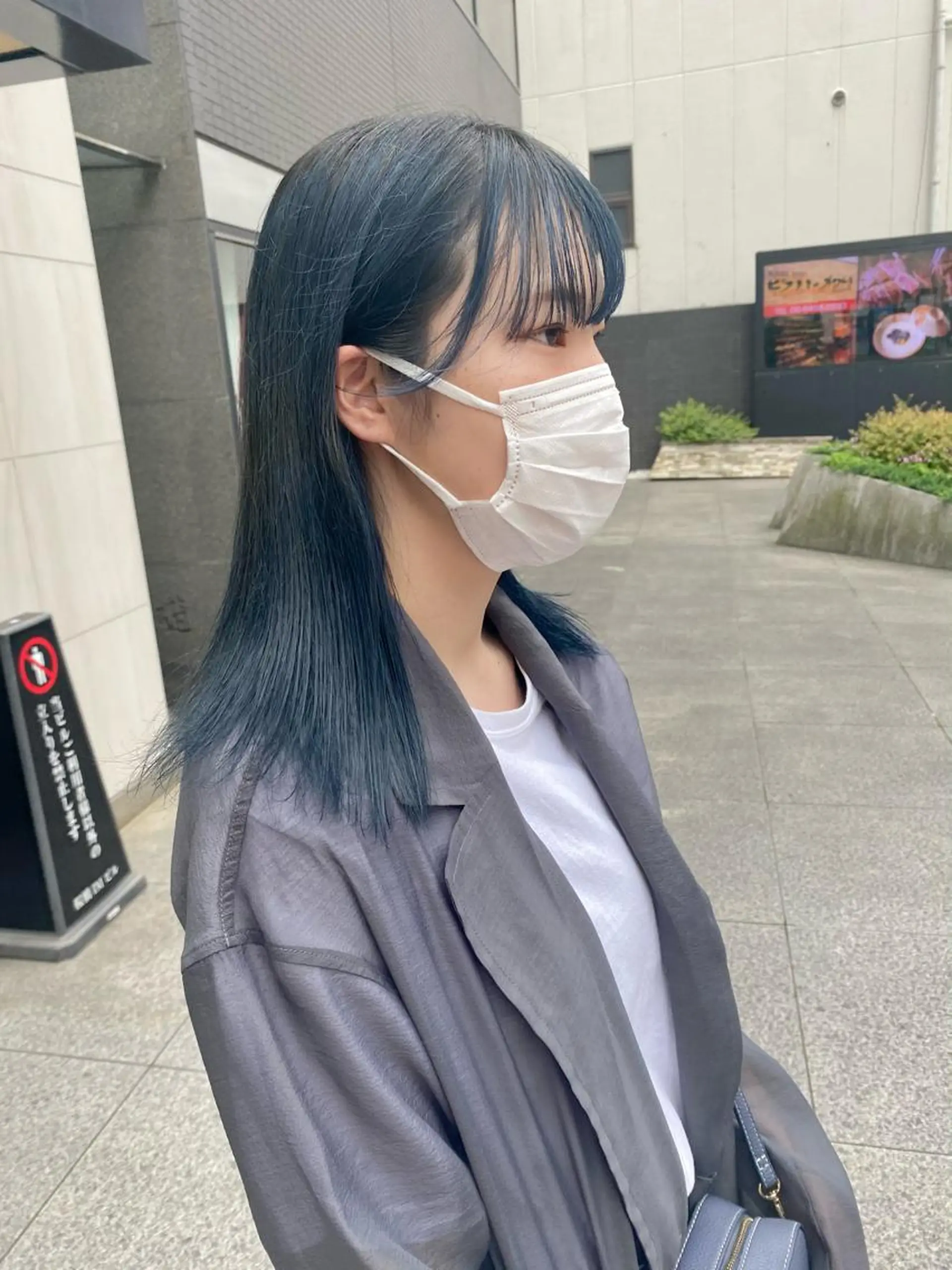 セミロング デザインカラー/ボブ ブリーチカラー/ユリのヘアスタイル