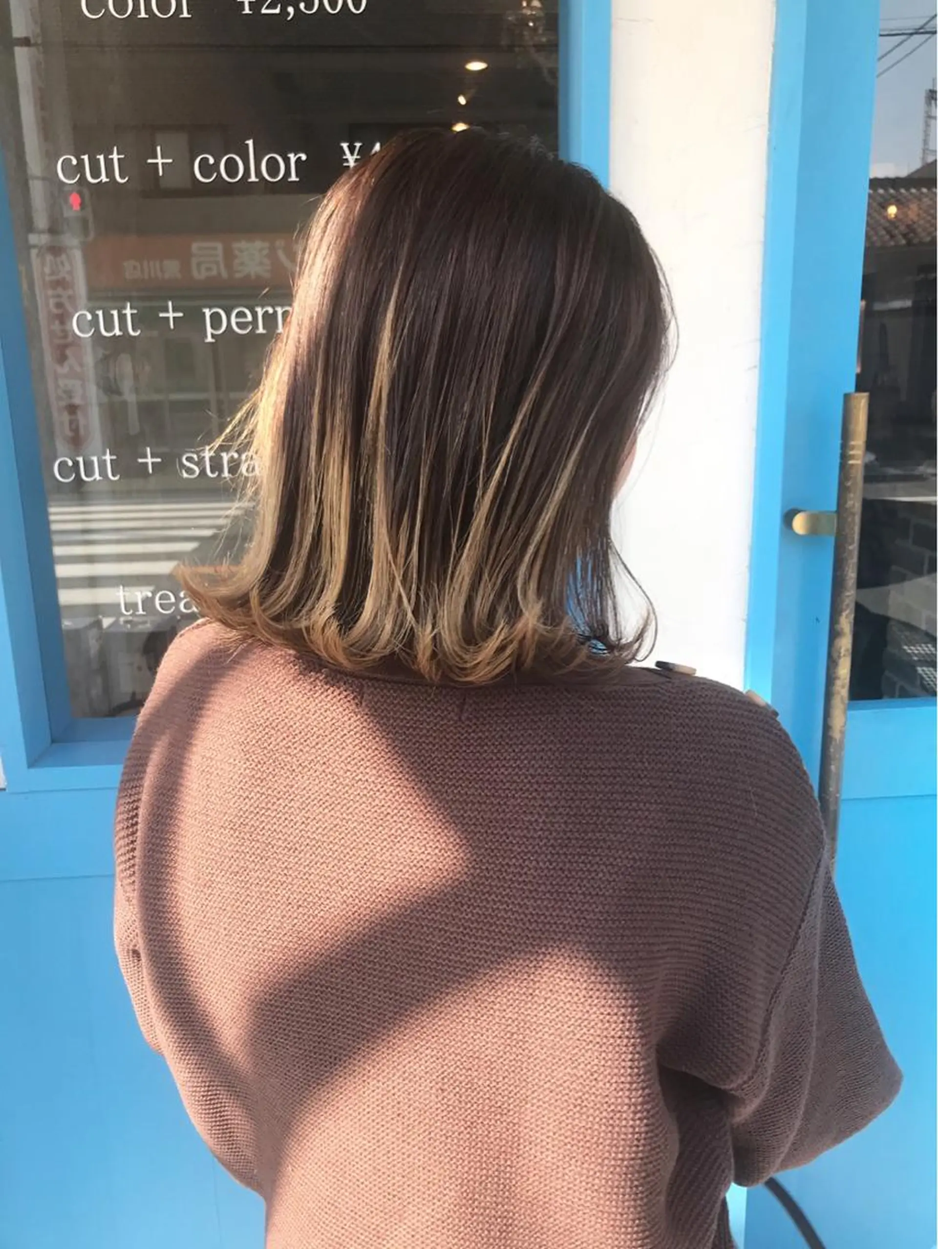 ミディアム カット ヘアカラー en Siena エンシエナのヘアスタイル