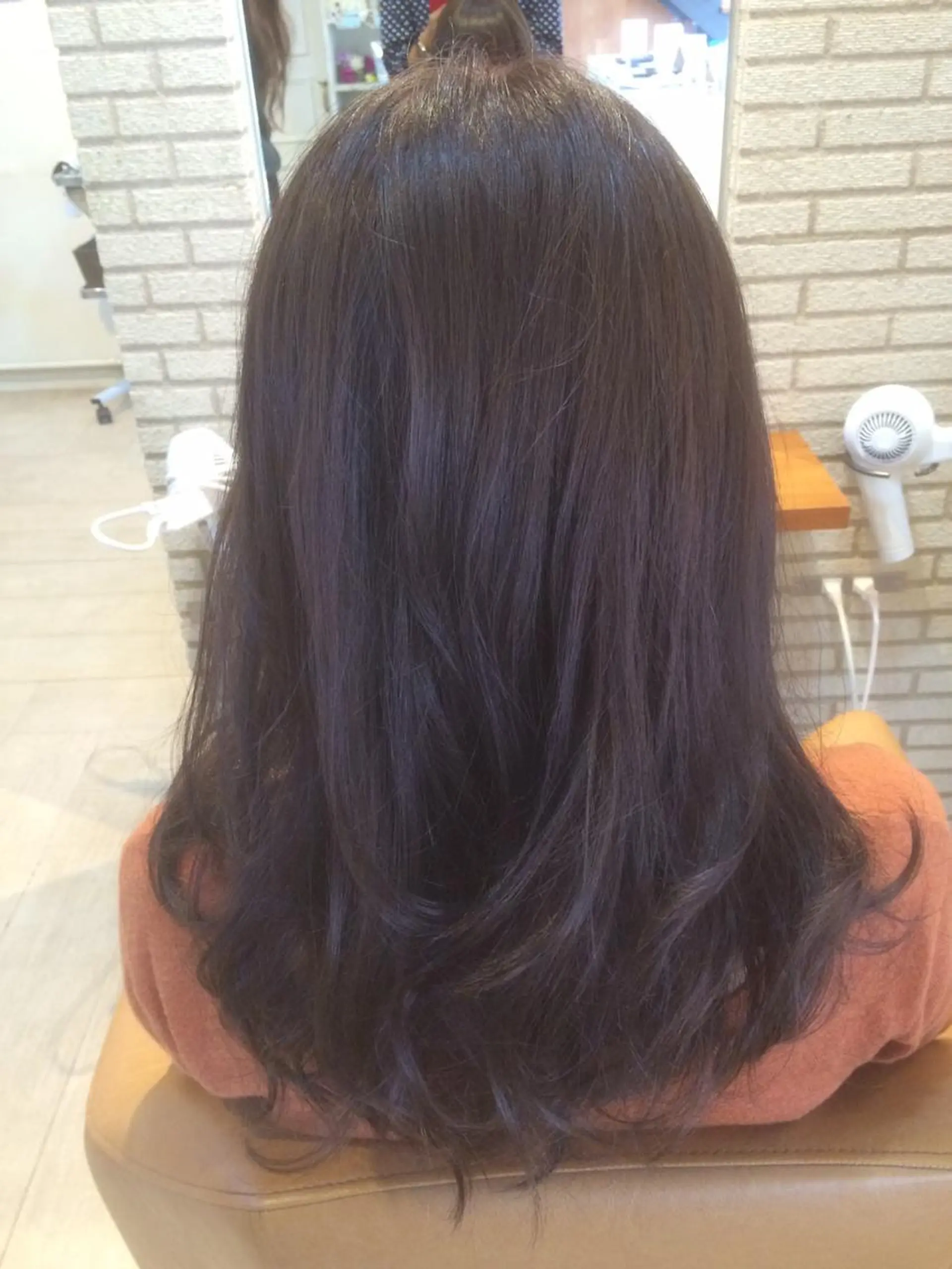 セミロング カラー ere hair salonのヘアスタイル