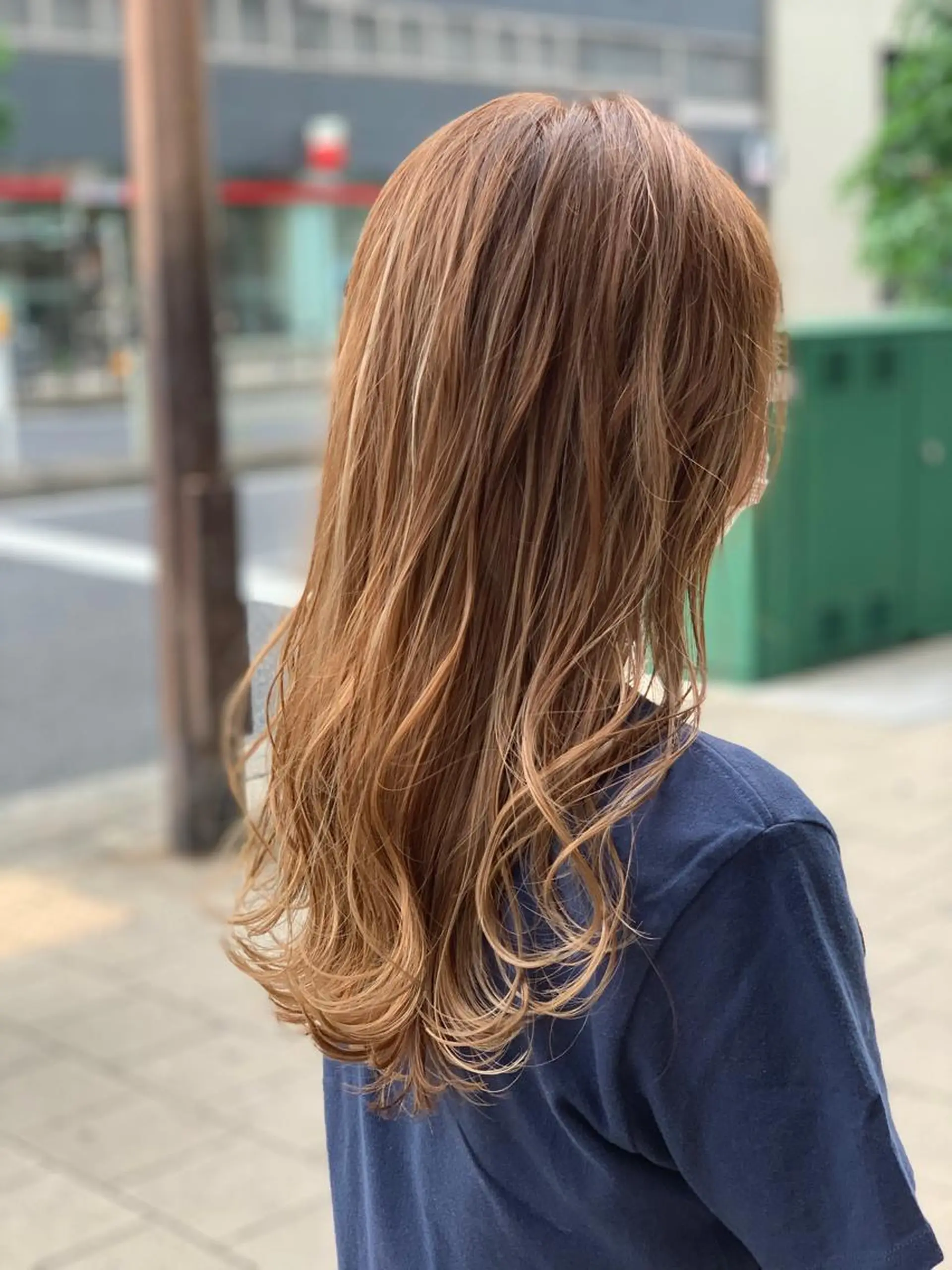 ロング ハイライト カット ヘアカラー arc. arc.のヘアスタイル