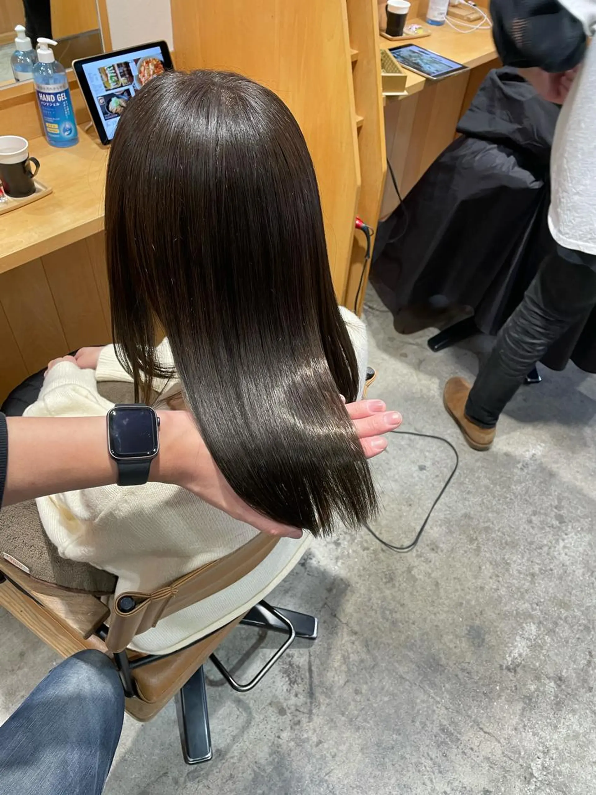 セミロング カラー ブリーチ 髪質改善 縮毛矯正 トリートメント 酸熱トリートメント 《髪質改善✖️オリー ブ🧸》小嶋拓也のヘアスタイル