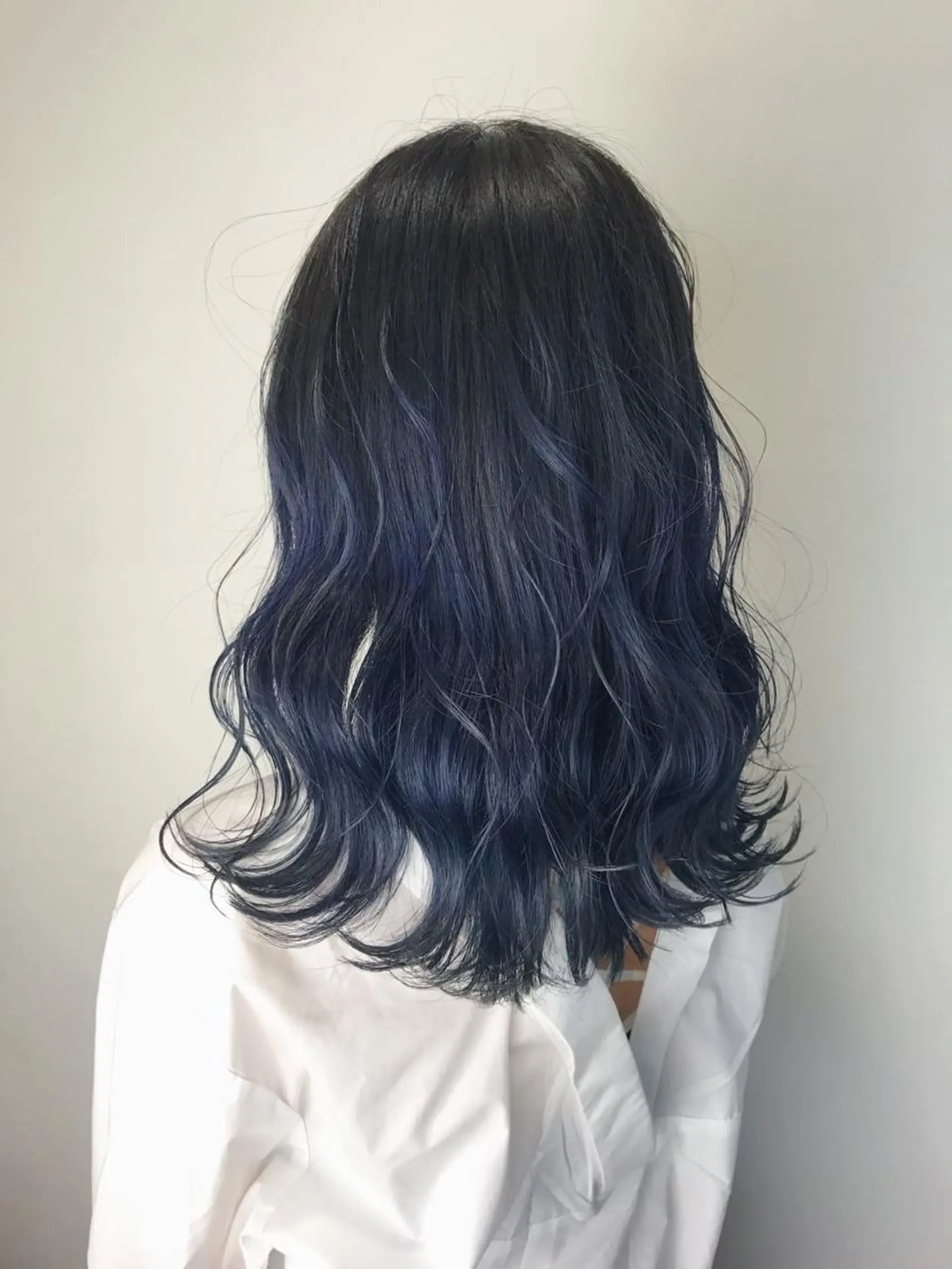 ミディアム カラー バレイヤージュ レイヤーカット メンズカット特化柏駅 徒歩3分LOUのヘアスタイル
