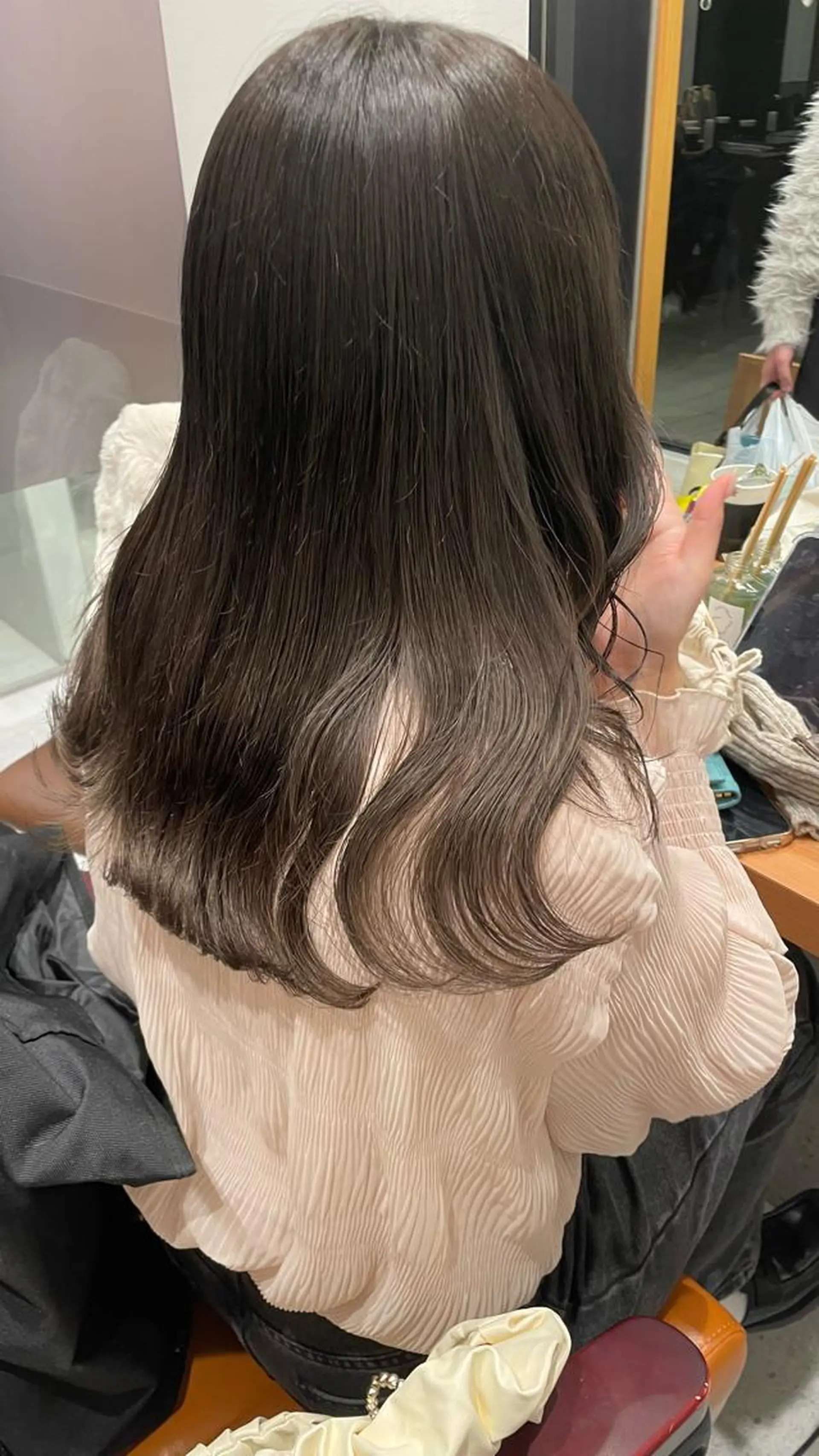 ロング カラー 大人girly🛋️ 🤍yukakoのヘアスタイル