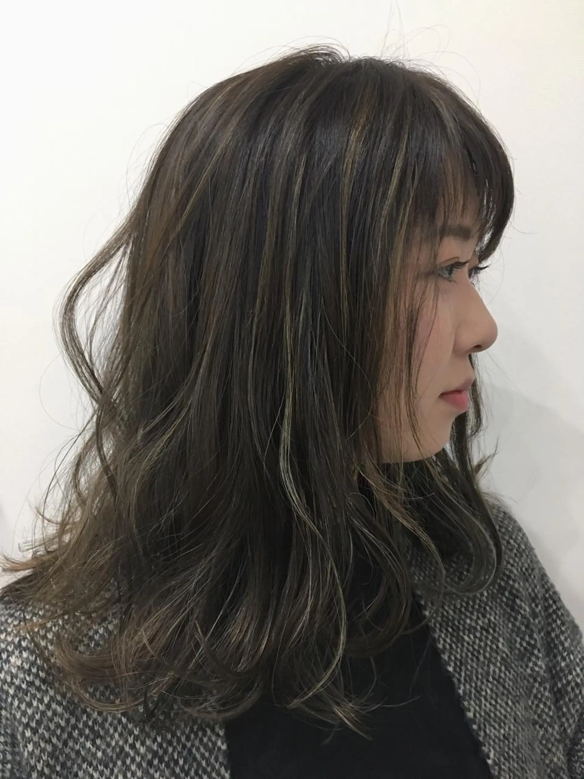 ミディアム カラー tipi 香椎・千早のヘアスタイル