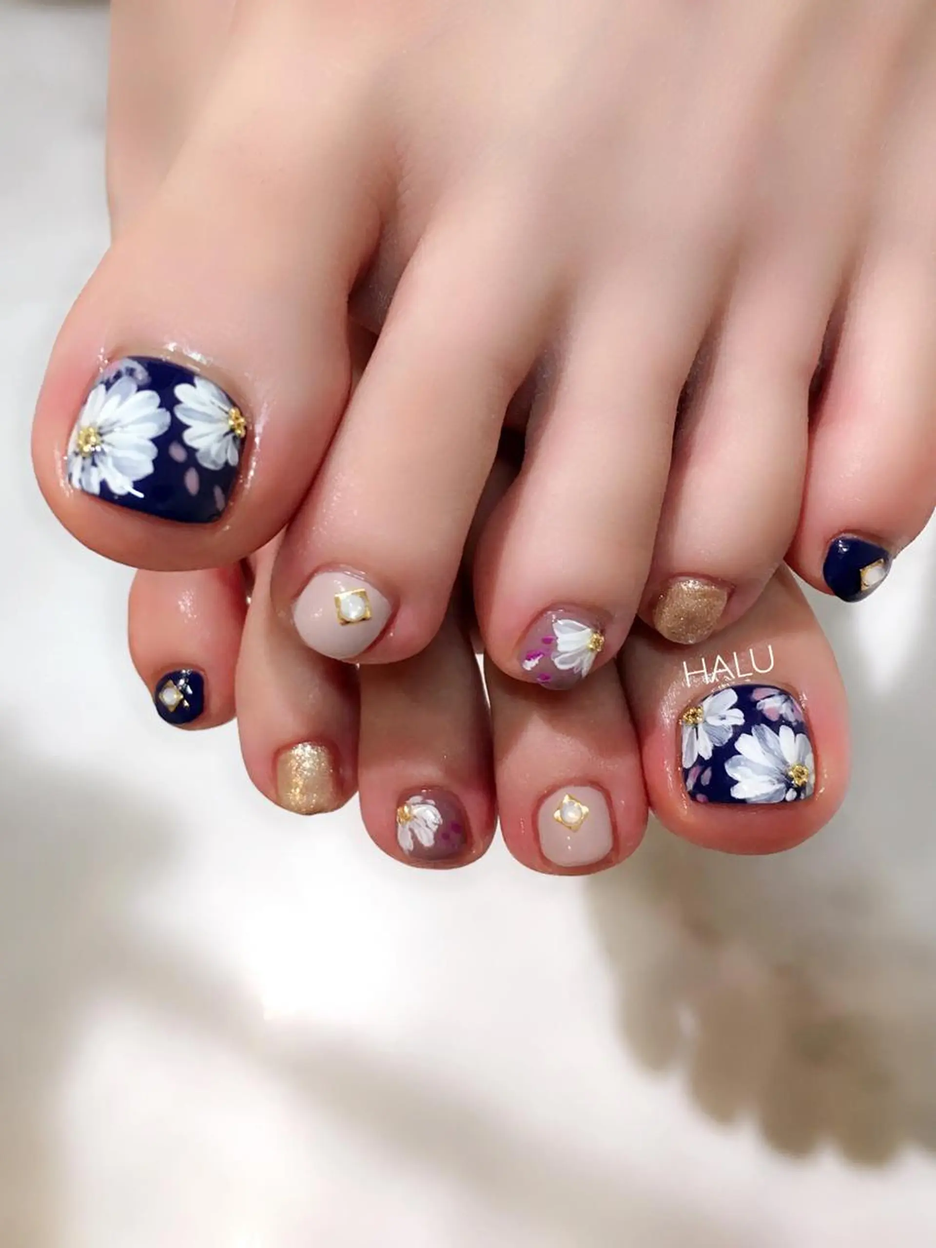 ネイル ネイビー HALU ハルのネイルデザイン