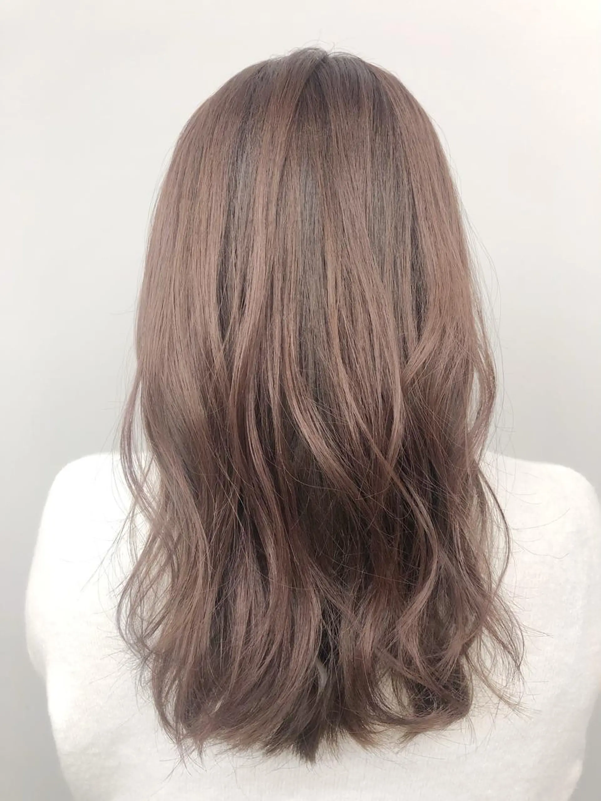 セミロング カラー ベージュカラー ピンクカラー ピンクベージュ 代表　YUKI ☆のヘアスタイル