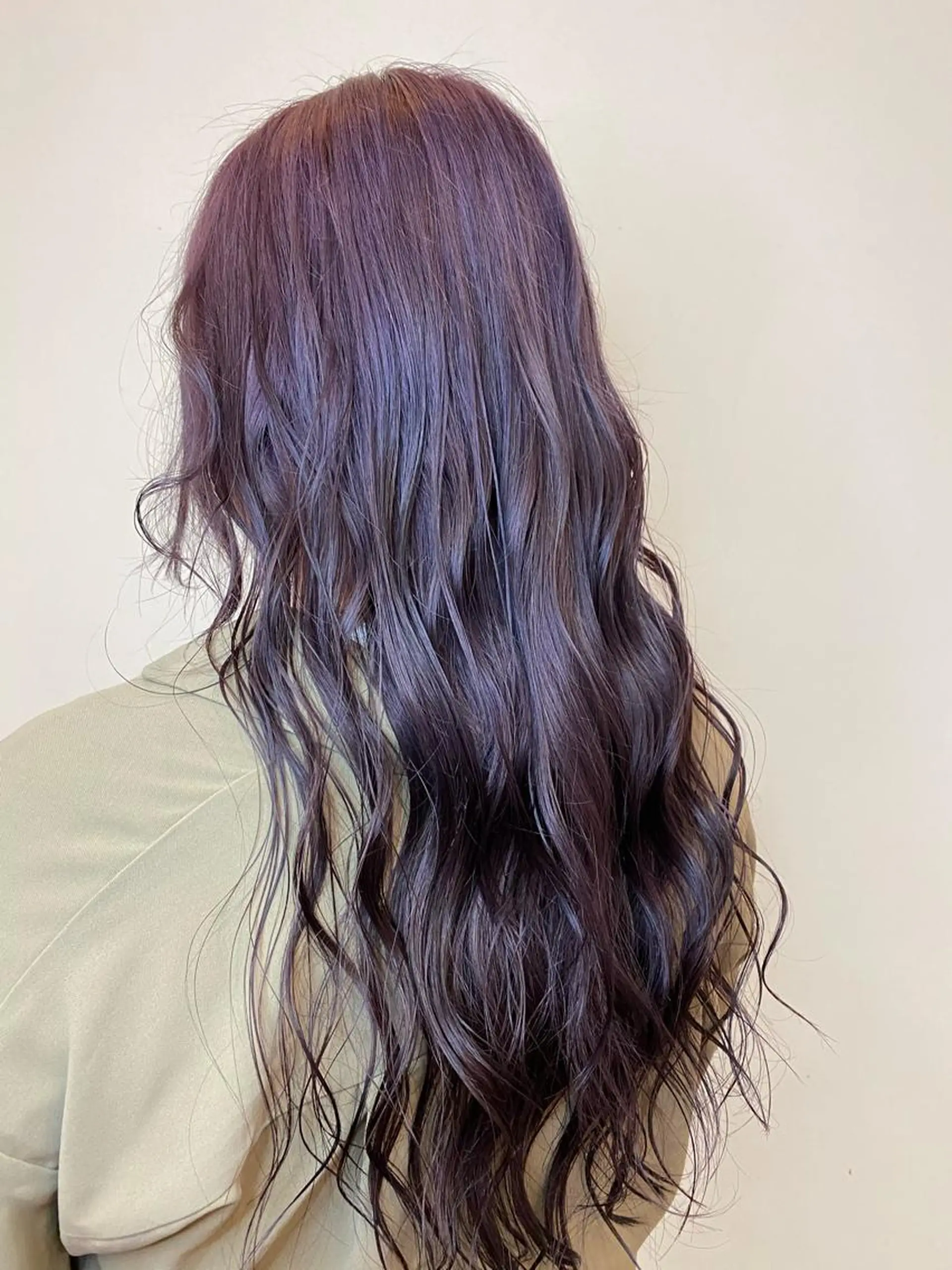 ロング アッシュ ヘアカラー ゆぴ☾‪/推しカラー /ハイトーンのヘアスタイル