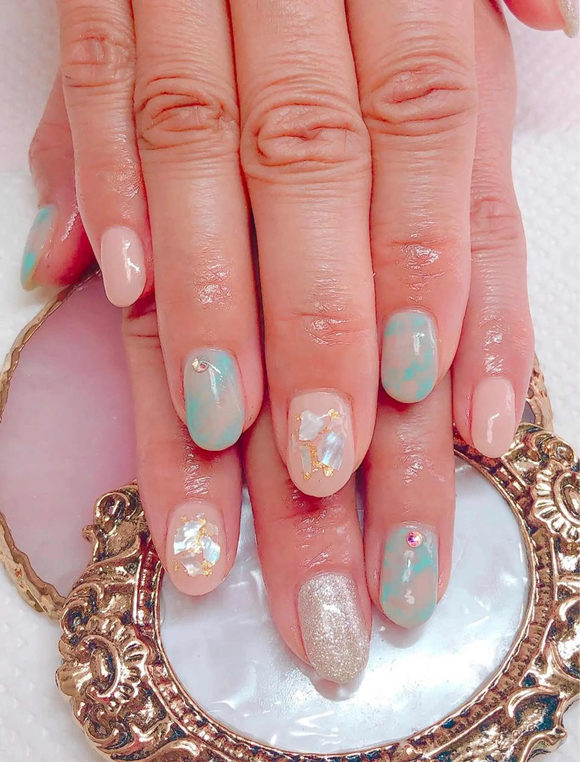 ネイル アートネイル CROWN プライベートサロンのネイルデザイン