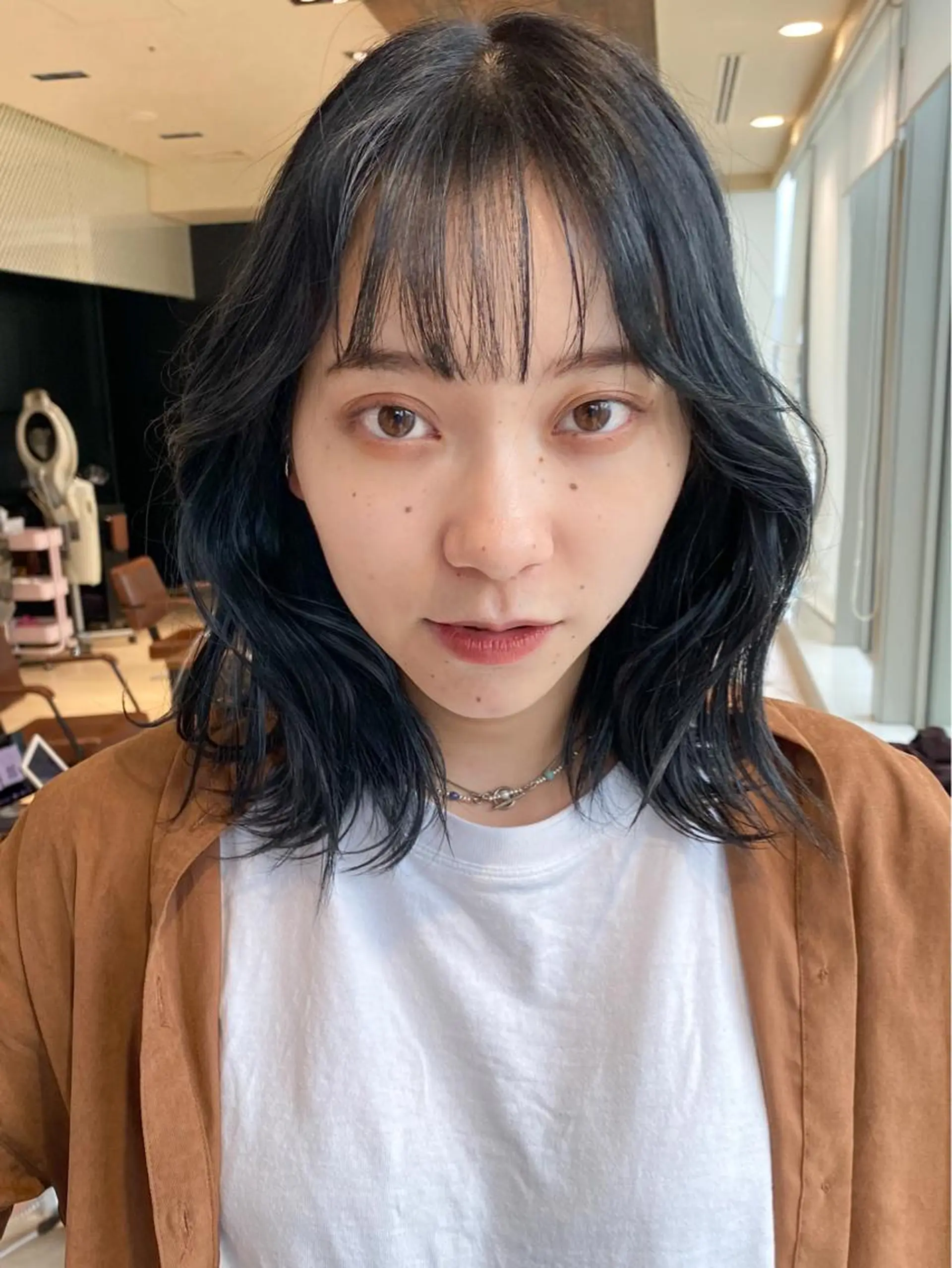 ミディアム くびれヘア 顔周りカット 小顔カット トリートメント 【1日2名様限定】 AFLOAT白川雄副のヘアスタイル