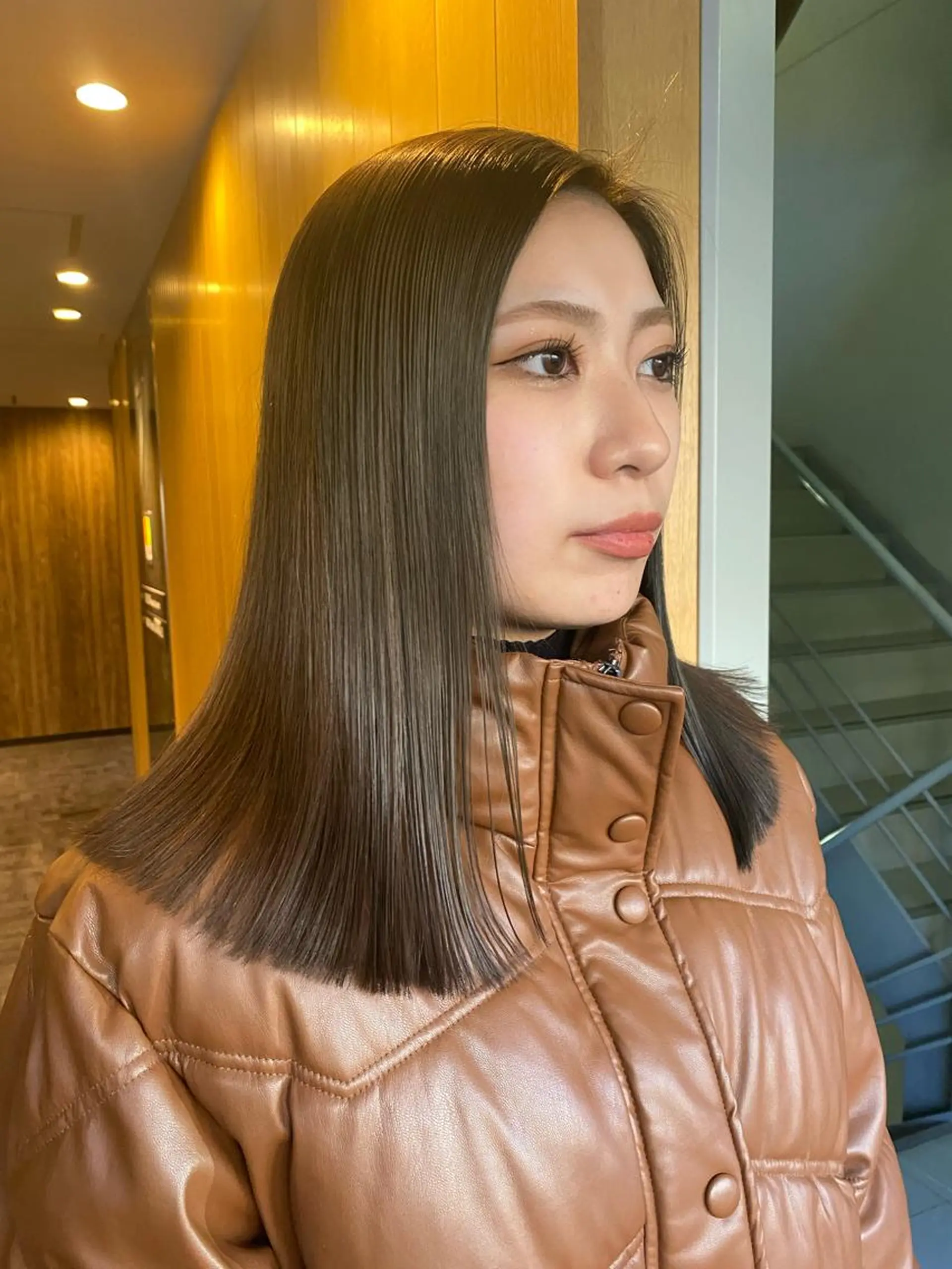 ミディアム デザインカラー/ボブ ブリーチカラー/ユリのヘアスタイル