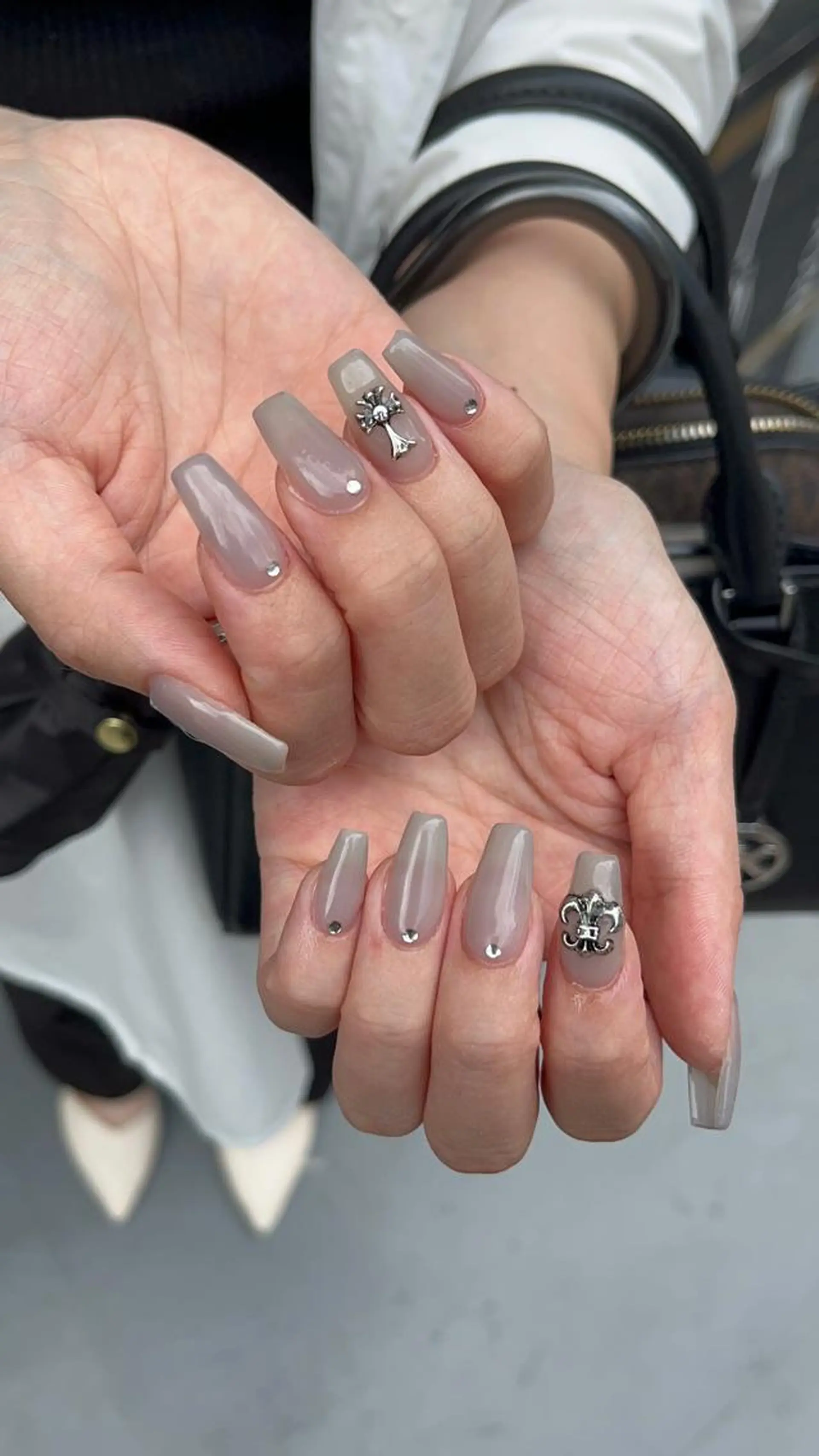 ネイル ハンドネイル IROHA Nail 矢掛萌子のネイルデザイン