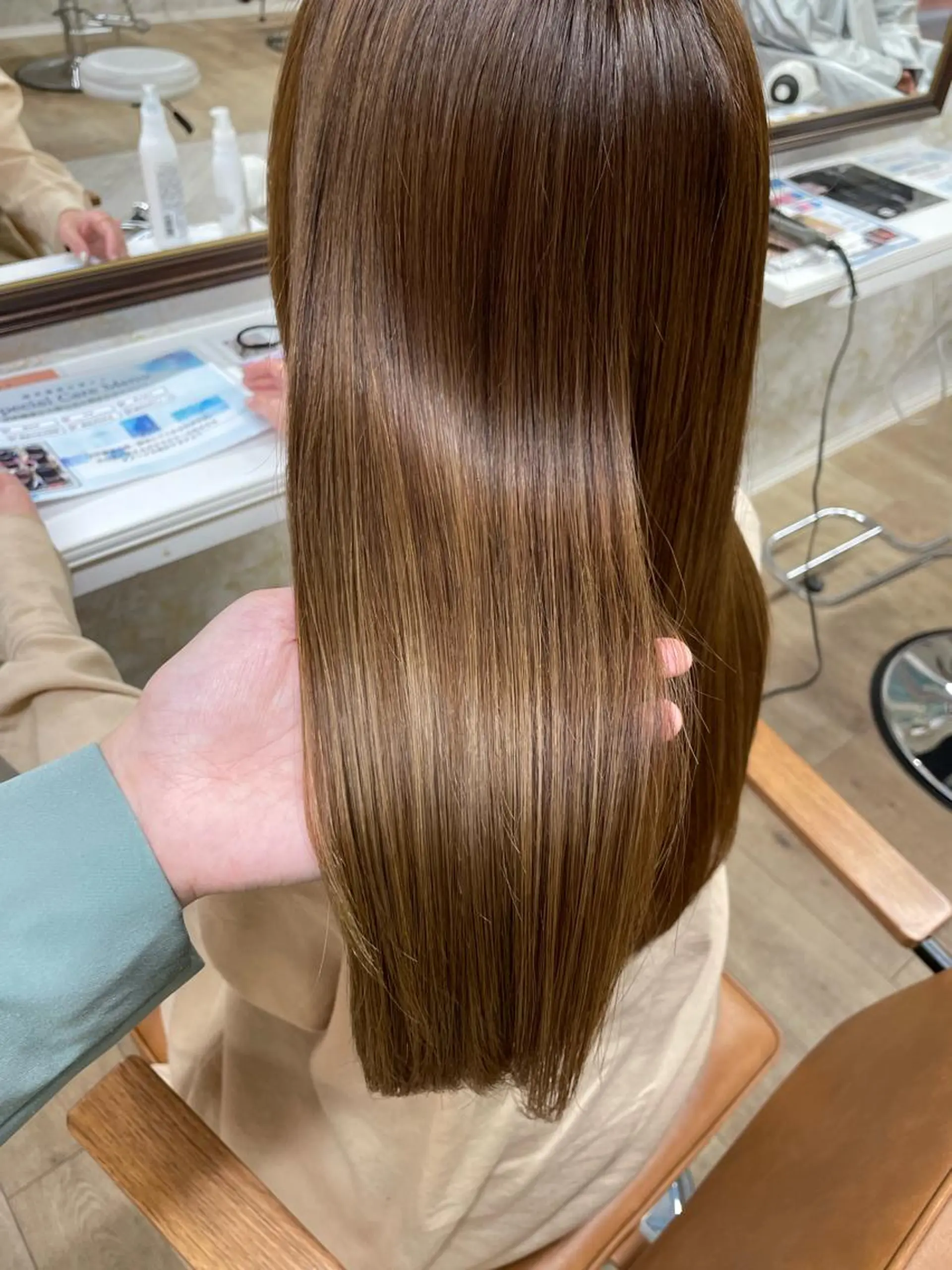 セミロング ヘアカラー トリートメント 髪質改善/ メンズカット・パーマのヘアスタイル