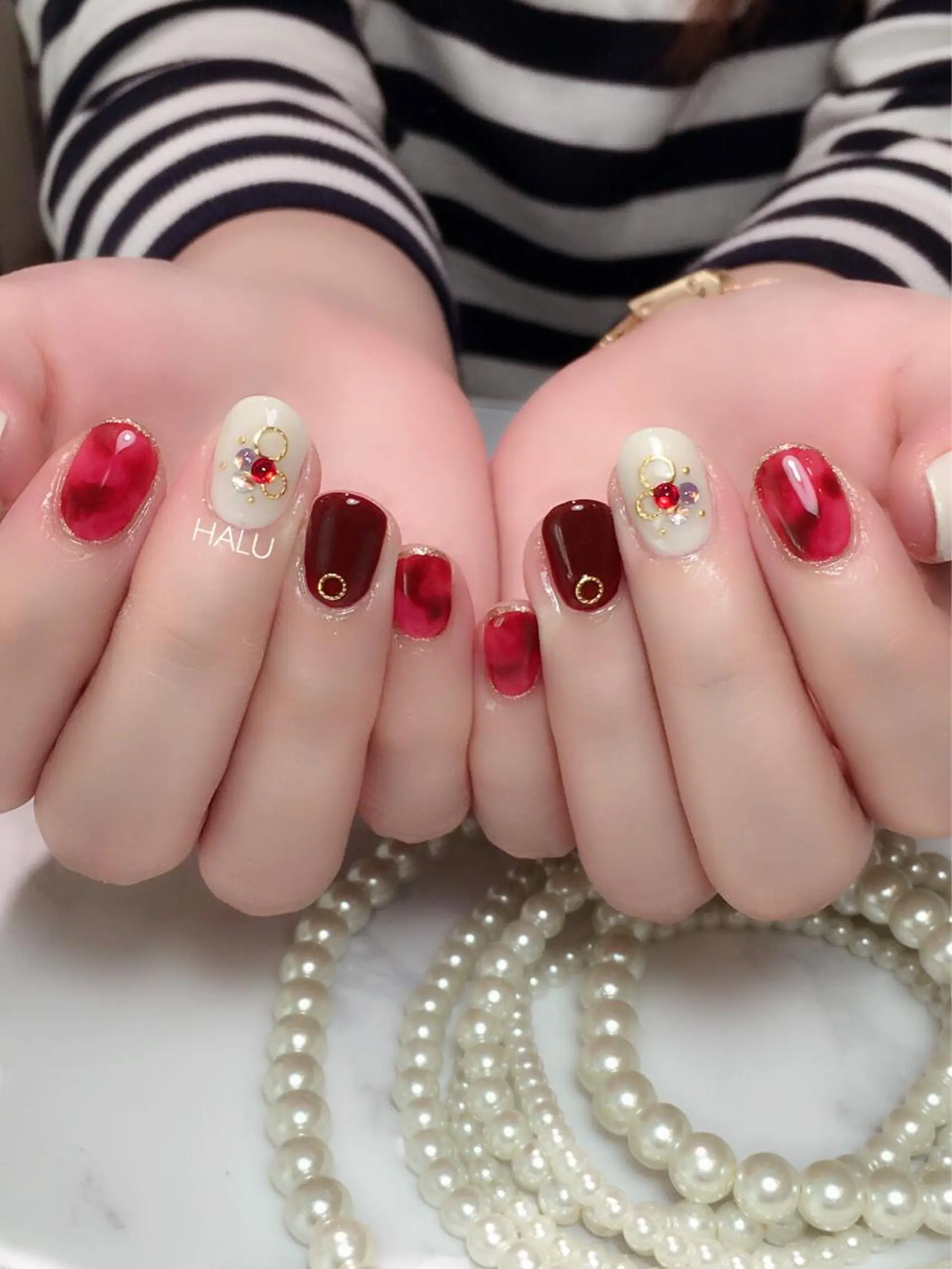ネイル べっ甲ネイル ボルドー 赤色 HALU ハルのネイルデザイン