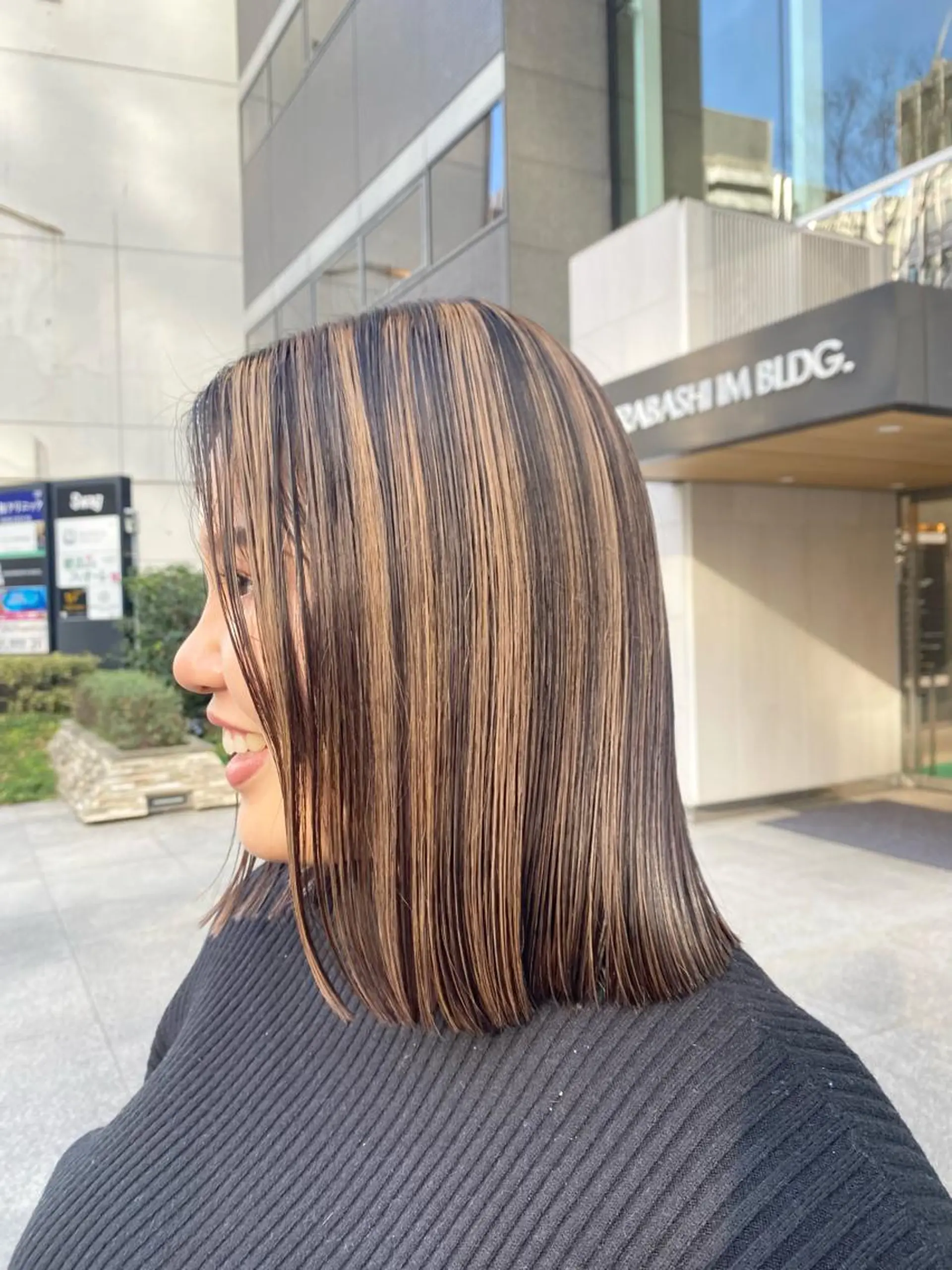 ミディアム デザインカラー/ボブ ブリーチカラー/ユリのヘアスタイル