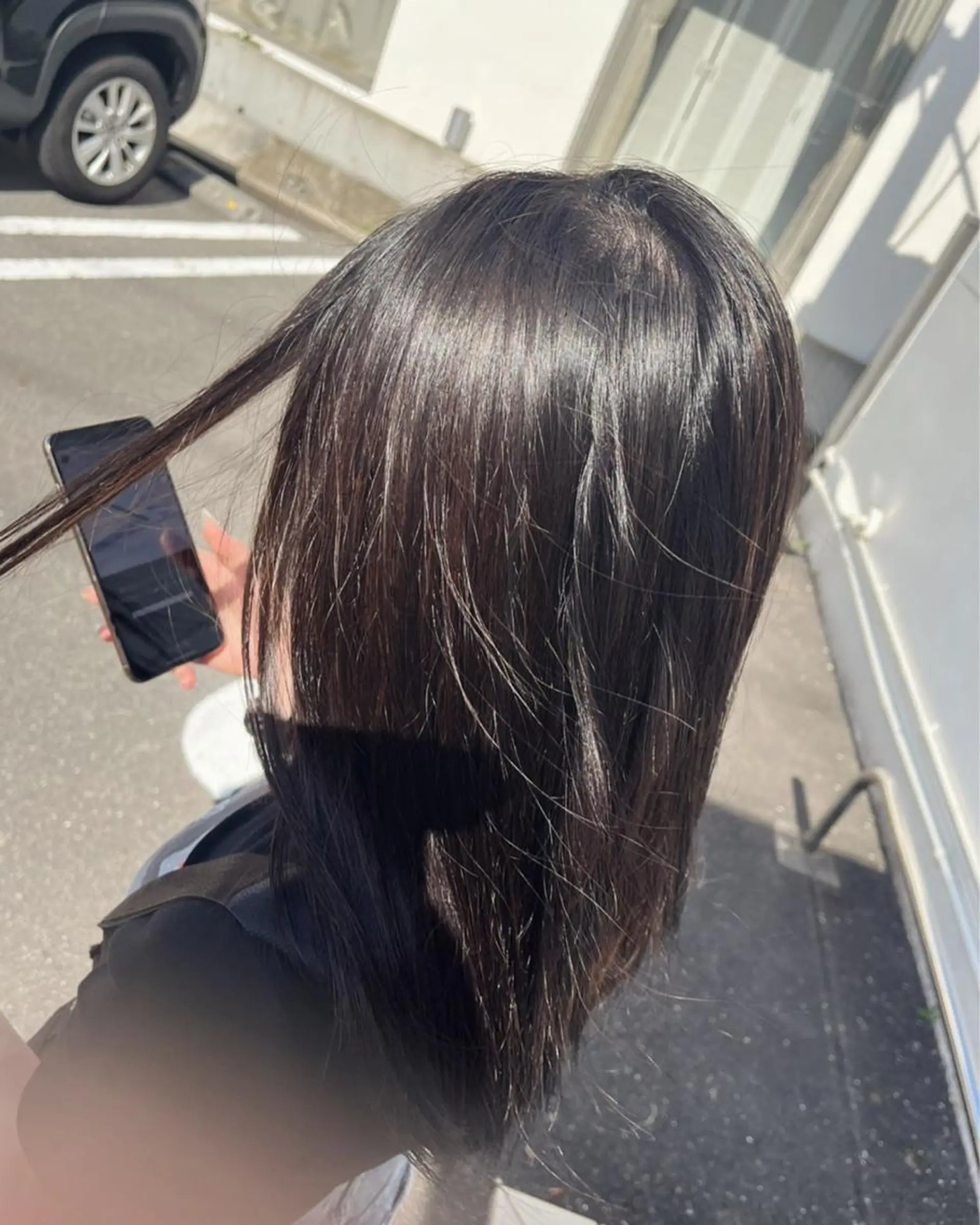 セミロング カラー ネイル 透明感カラー ダークグレー ダークグレージュ グレージュ カット パーマ “slow” 岡本海万。のヘアスタイル