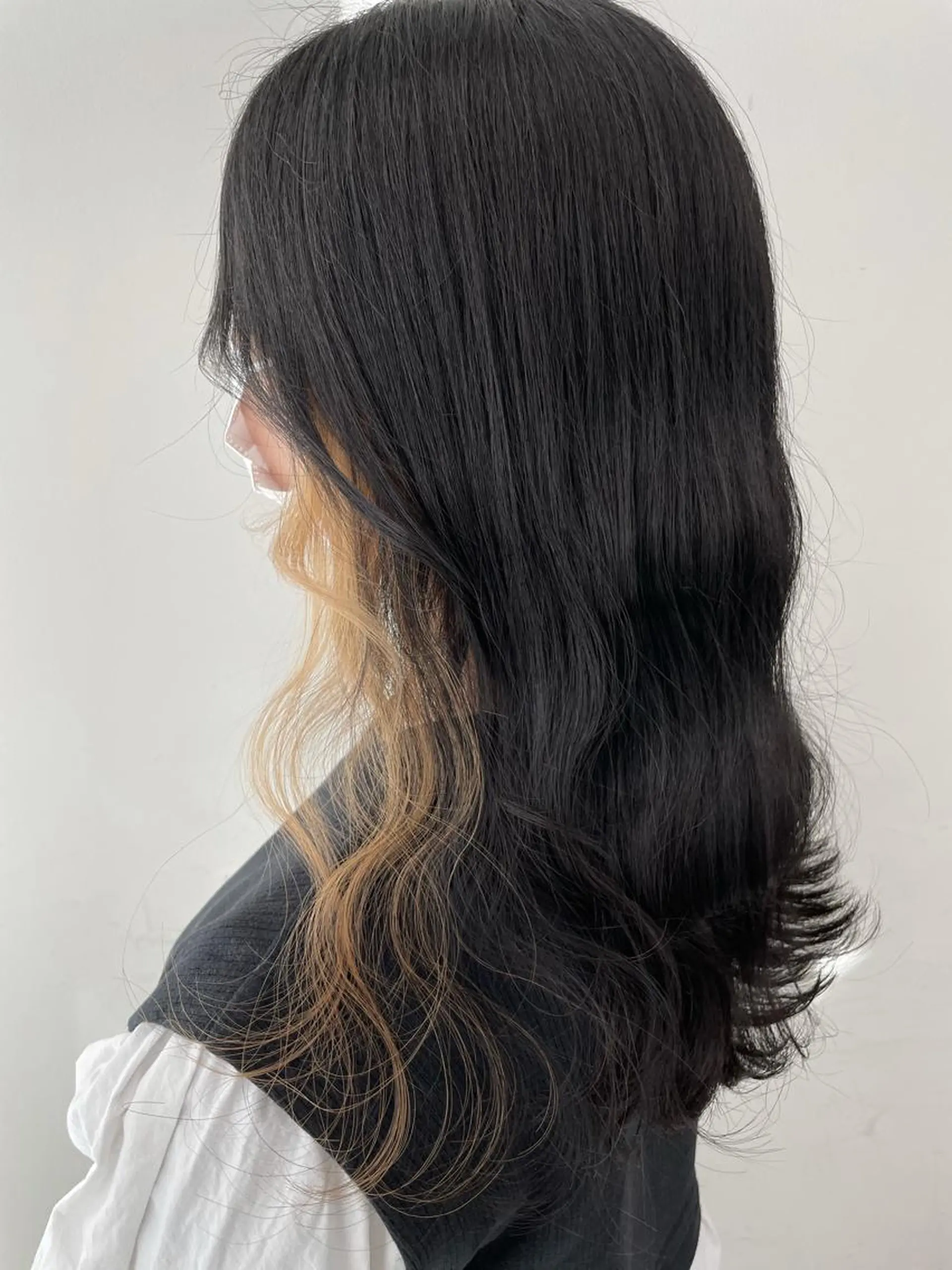 セミロング カラー ヘアアレンジ 🦄インナーカラー 🦄貫井彩花のヘアスタイル