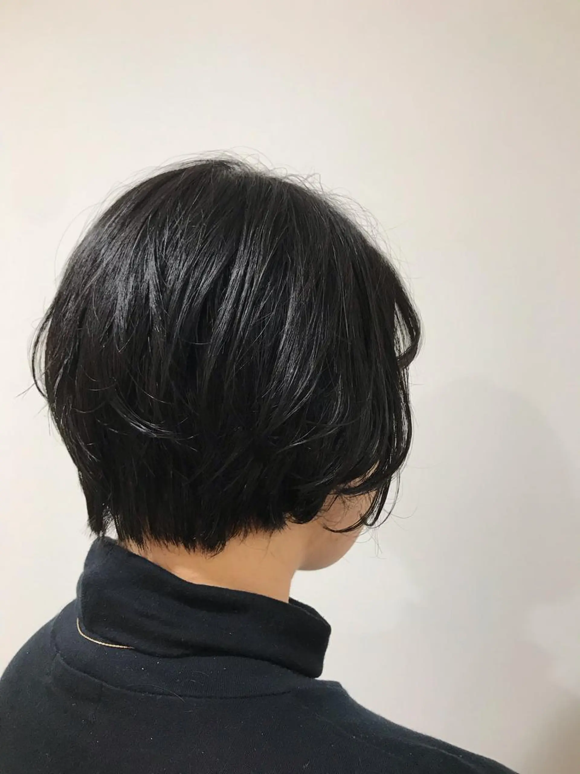 ショート 暖色カラー🍊 ボブ🌿顔周りcutのヘアスタイル