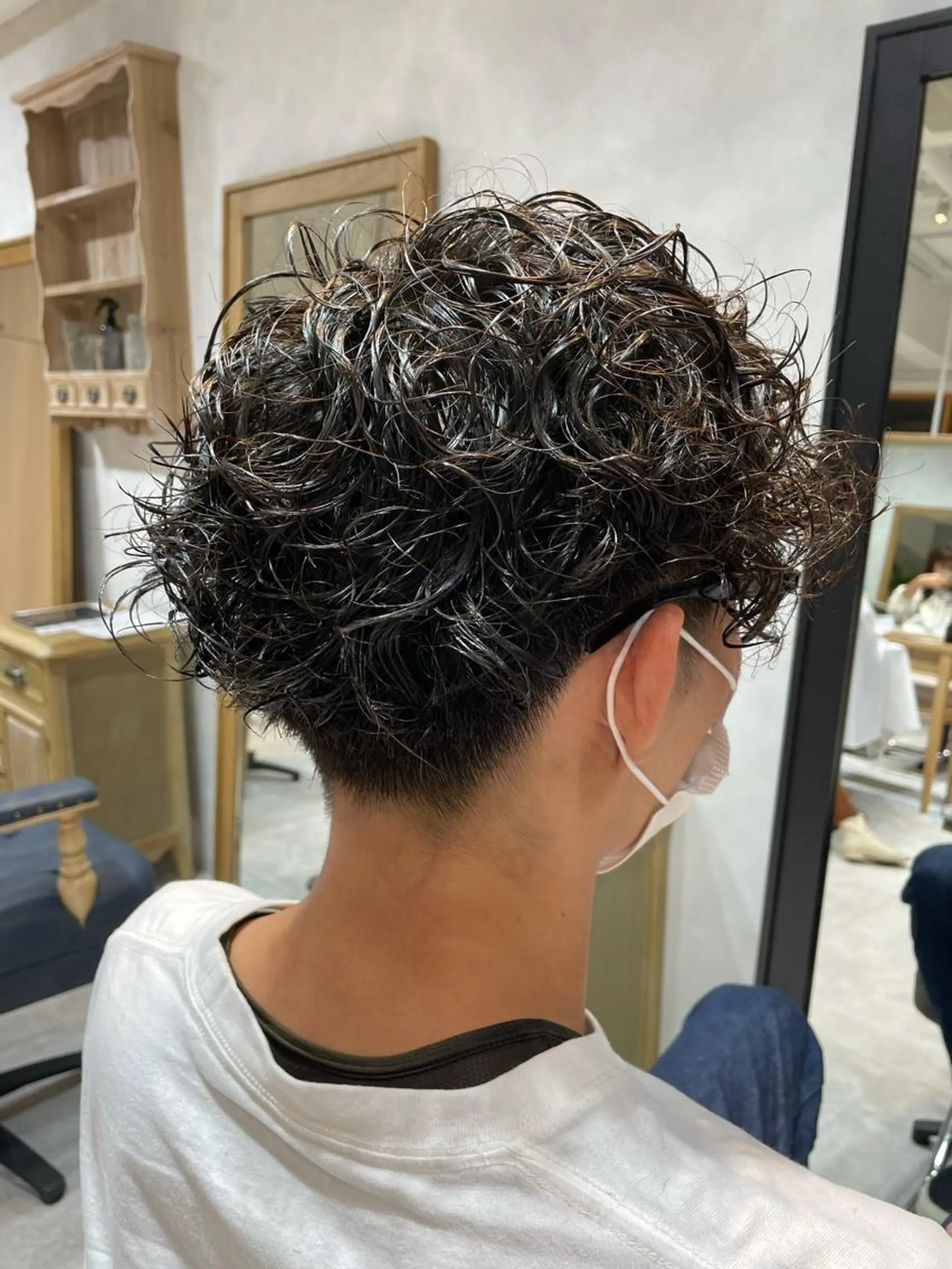 ショート パーマ メンズ メンズパーマ メンズスパイラルパーマ スパイラルパーマ 若林 良のヘアスタイル