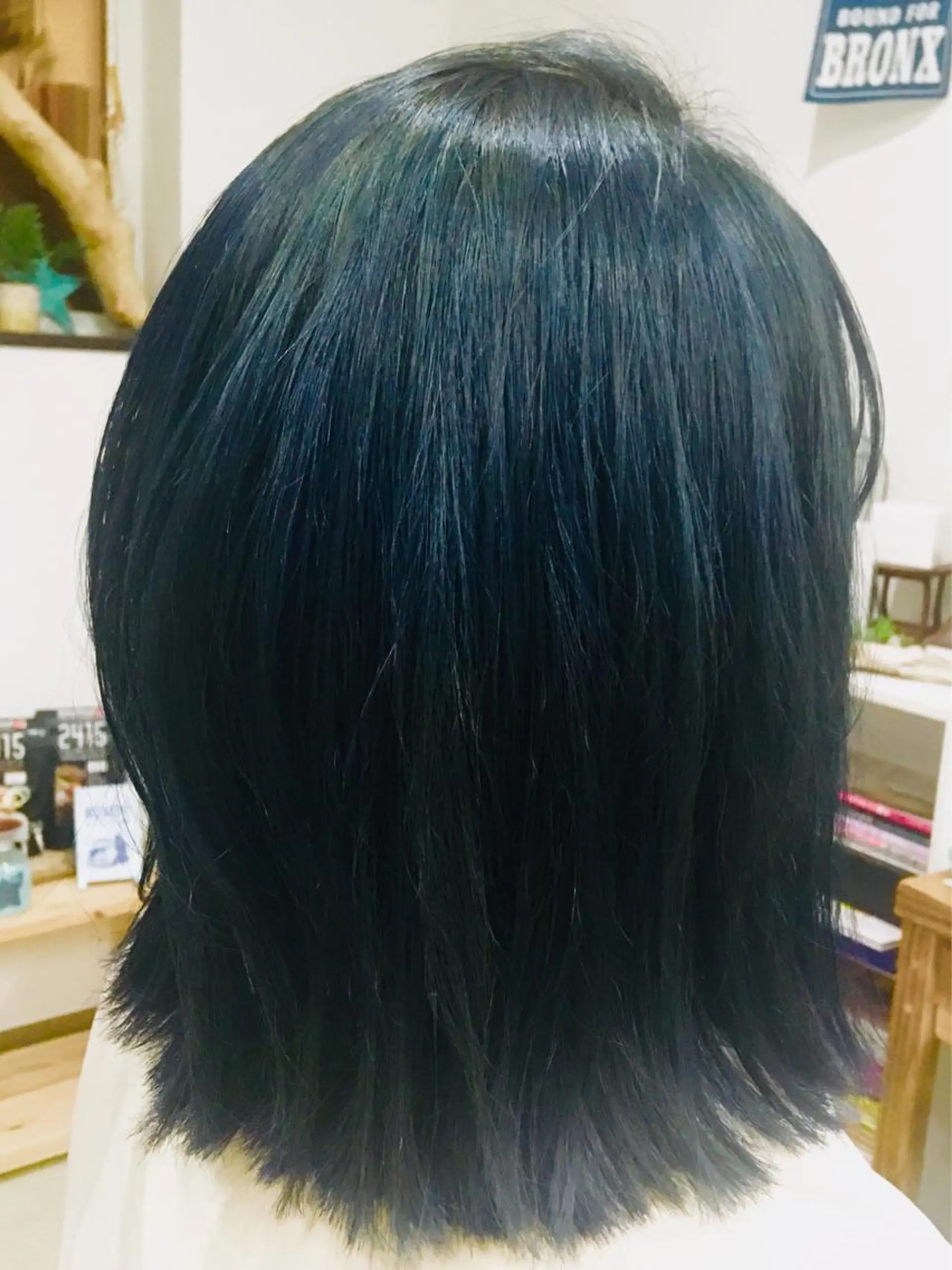 ミディアム カラー chichibu kasumiのヘアスタイル