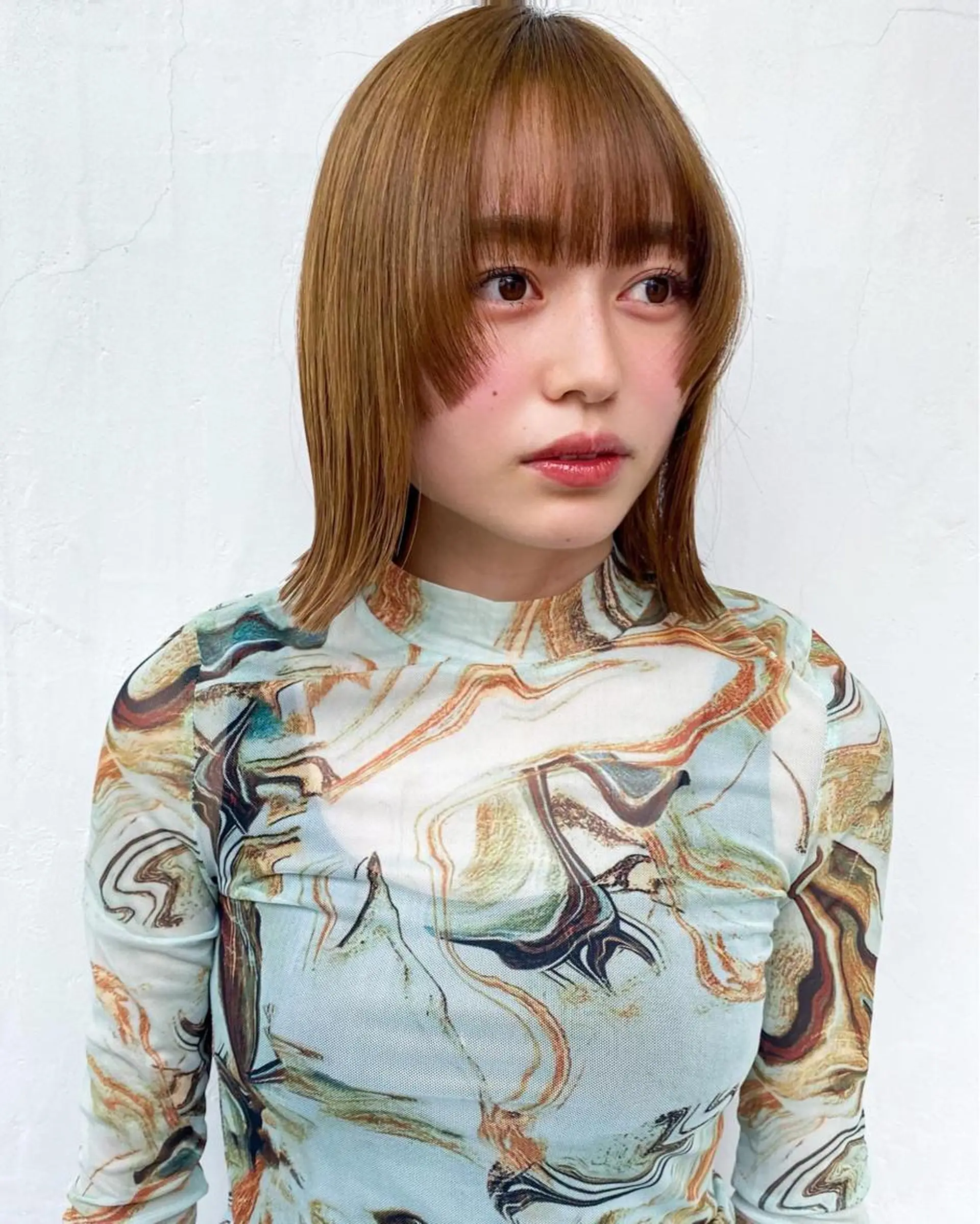 ミディアム カット トリートメント パーマ、髪質改善 菊地美月のヘアスタイル