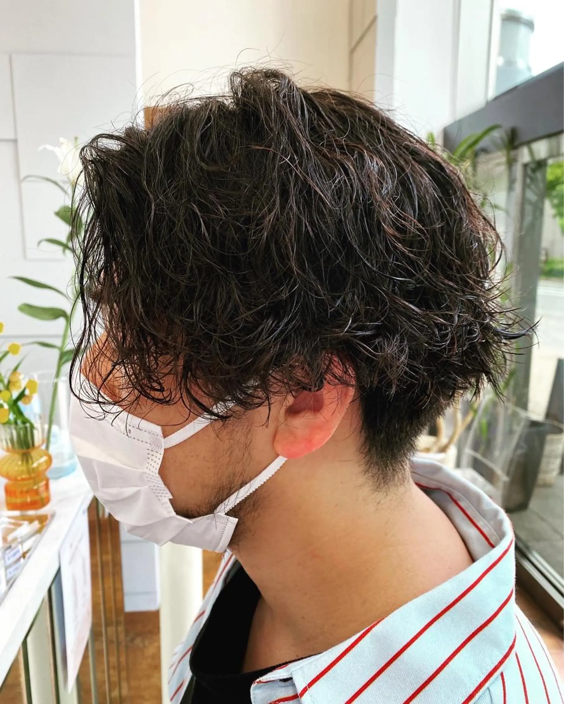 ショート パーマ メンズ センターパート マッシュ 井坂 卓真のヘアスタイル