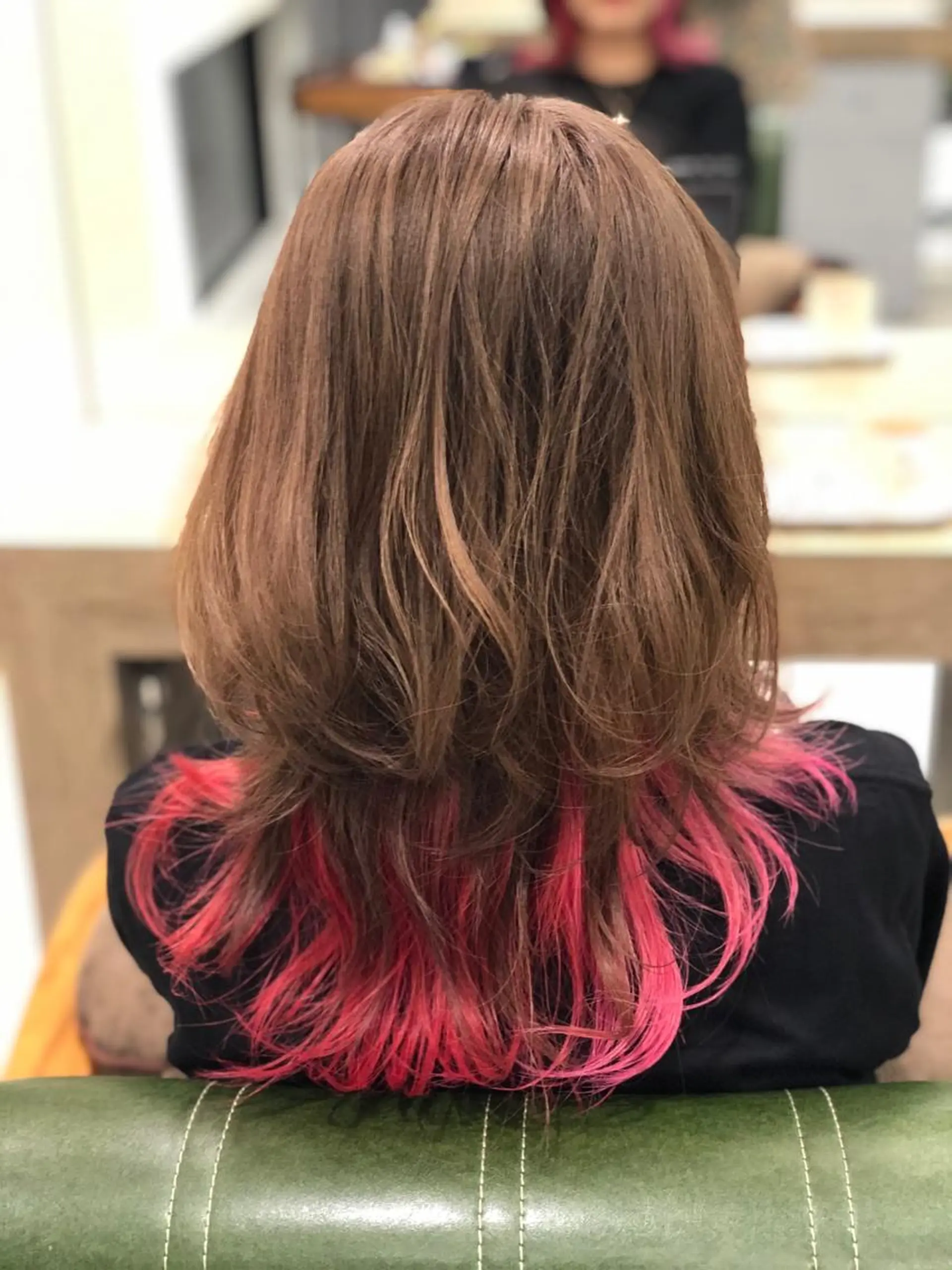 セミロング 山田 香織のヘアスタイル