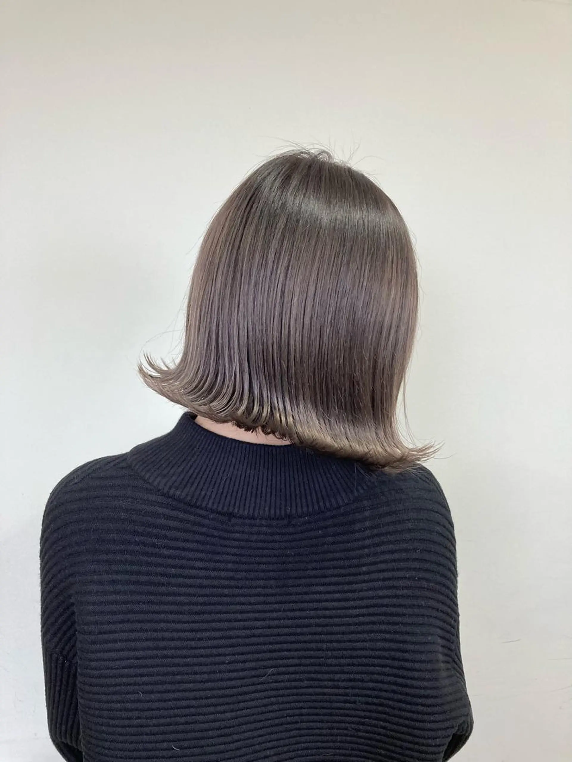 ミディアム カラー ヘアカラー トリートメント 梅山 美侑のヘアスタイル