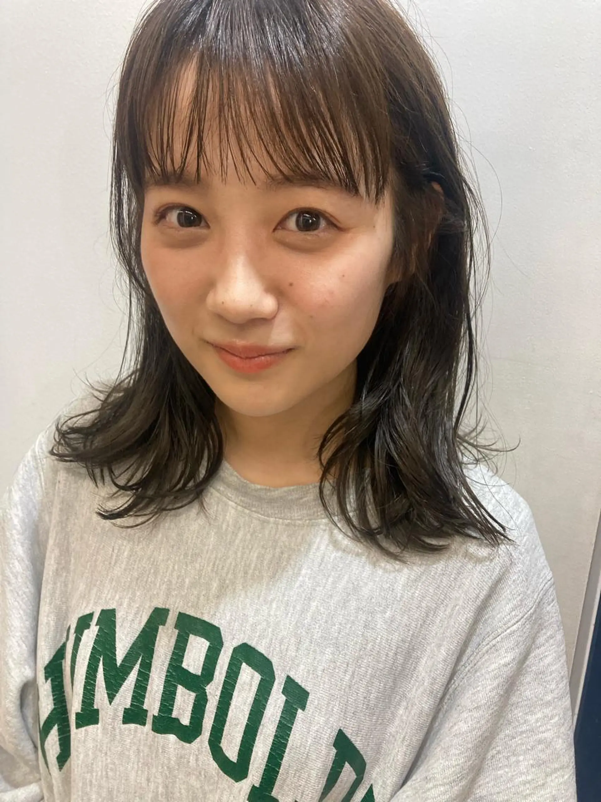 ミディアム カラー カット トリートメント Hareru 豊田 修廣のヘアスタイル