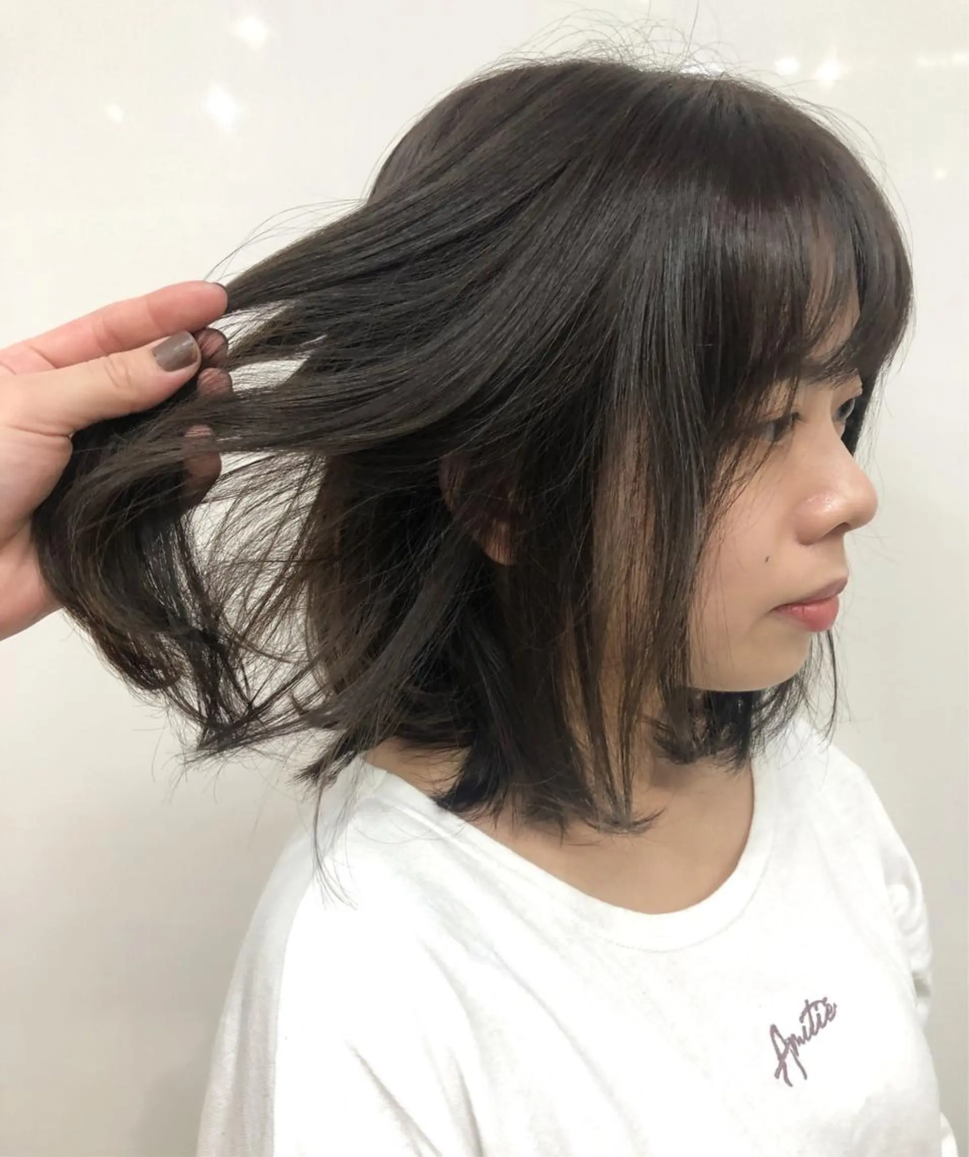 ミディアム カラー 桑原 菜摘のヘアスタイル