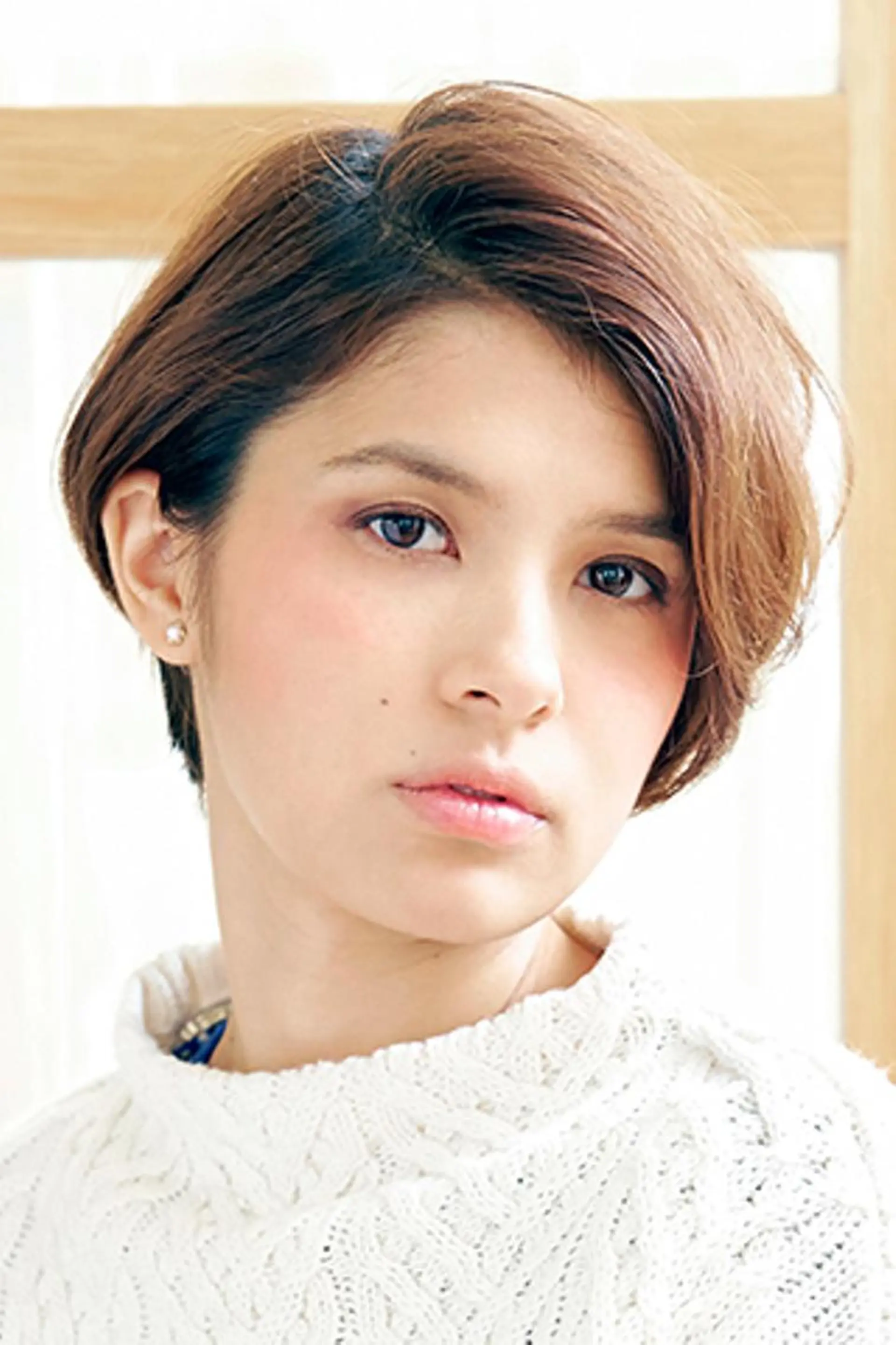 ショート ボブ レイヤーカット ショートヘア Alisha by artinaのヘアスタイル